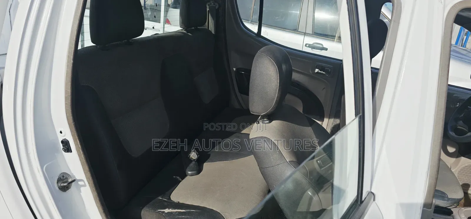 Mitsubishi L200 Double Cab 2.5 136hp 2010 Off white