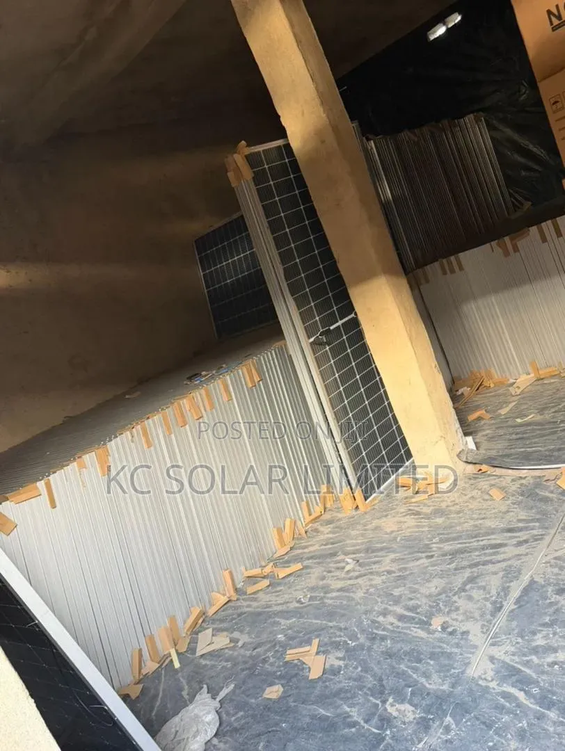 700w Longi Half-Cut Solar Panel