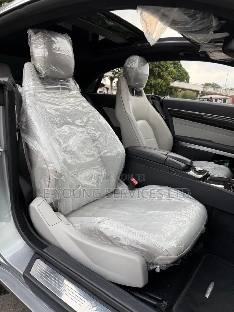 Mercedes-Benz E350 Base 2dr Coupe RWD (3.5L 6cyl 7A) 2012 Gray