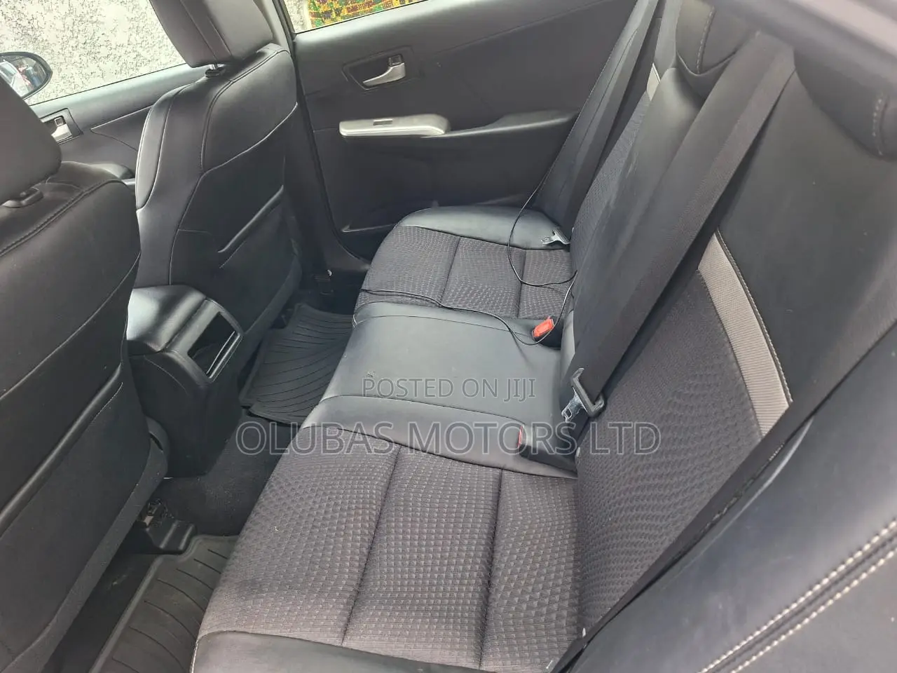 Toyota Camry SE Sport 4dr Sedan (2.5L 4cyl 6A) 2014 Silver