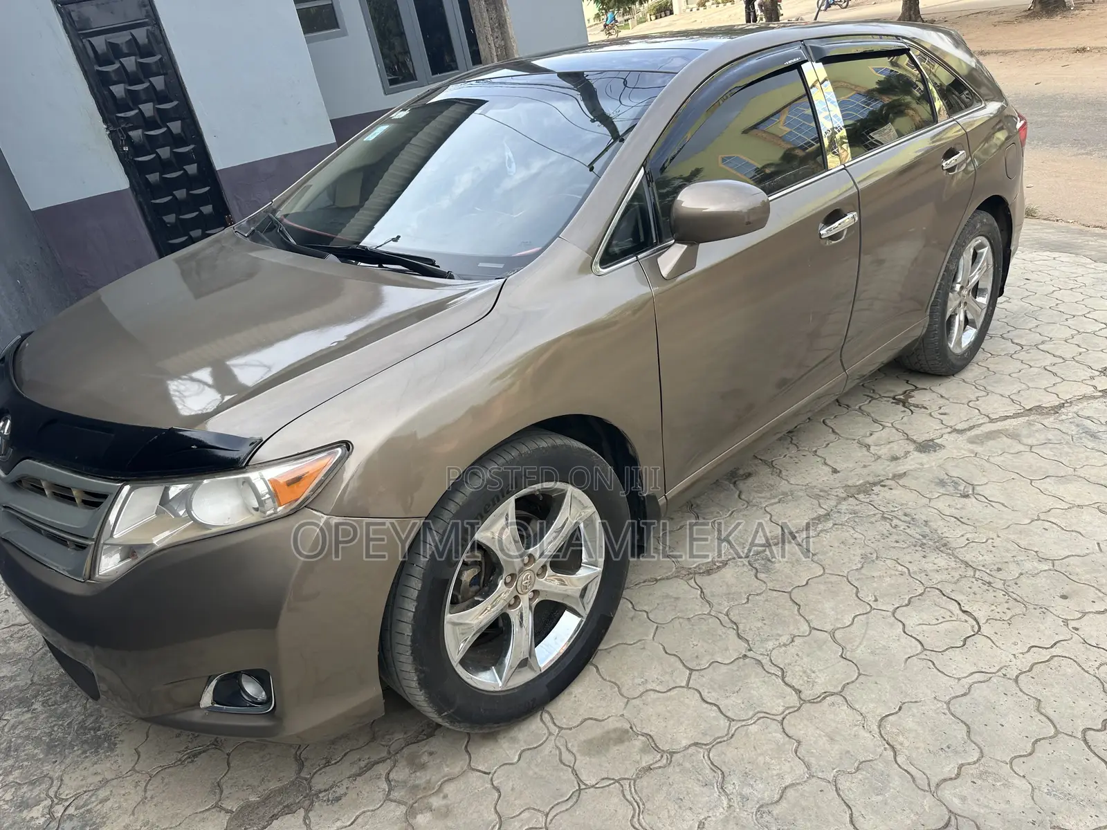 Toyota Venza V6 2010 Gold