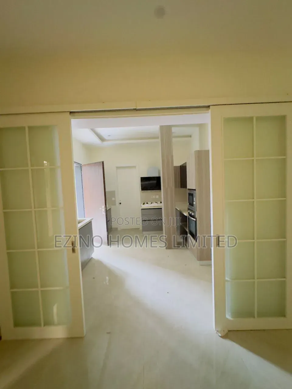 5bdrm Duplex in Mini Estate, Banana Island for sale