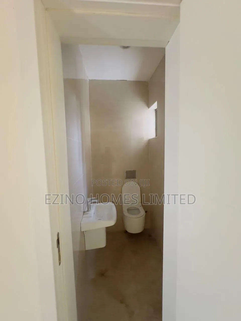5bdrm Duplex in Mini Estate, Banana Island for sale