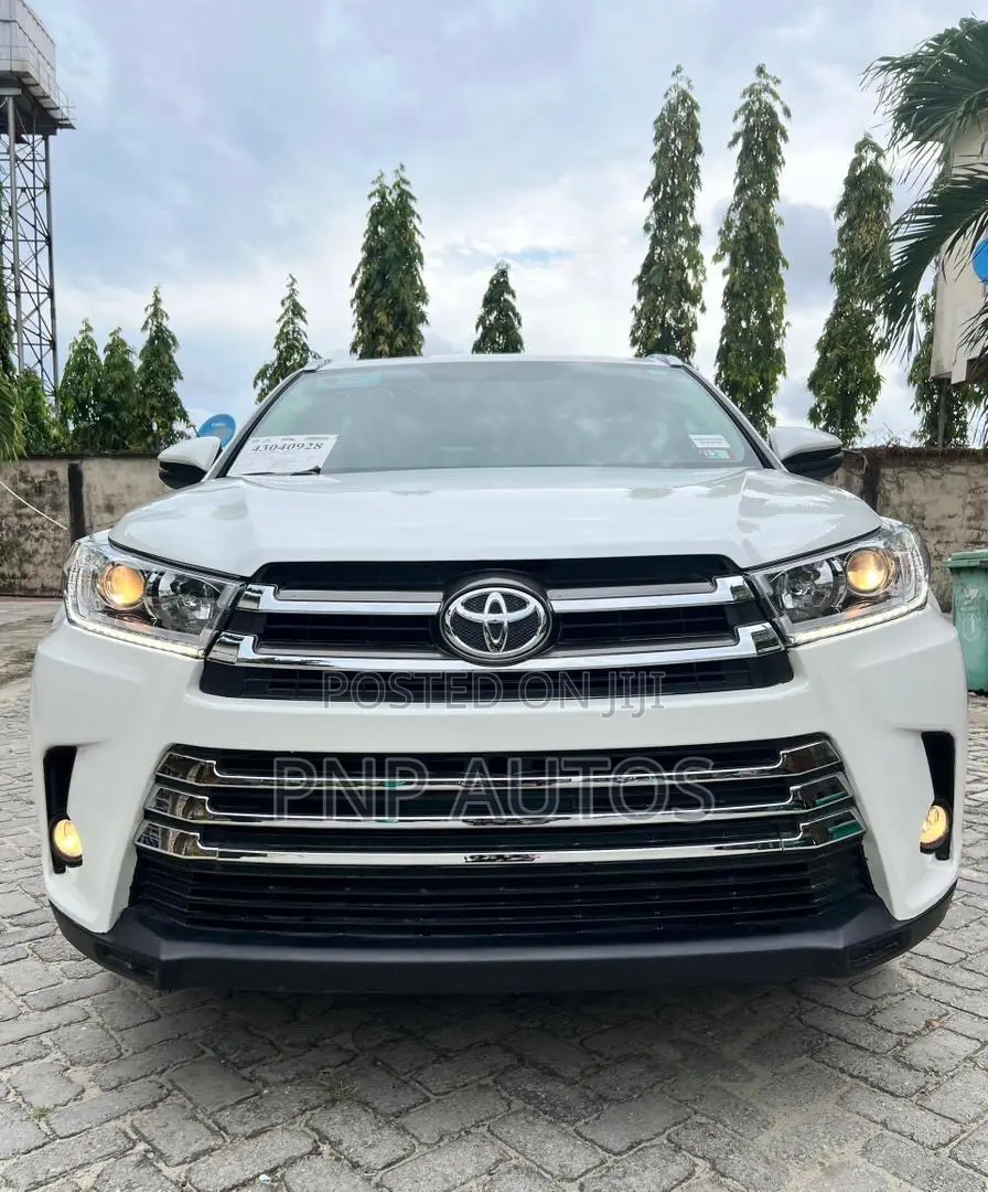 Toyota Highlander XLE V6 4x4 (3.5L 6cyl 6A) 2016 White