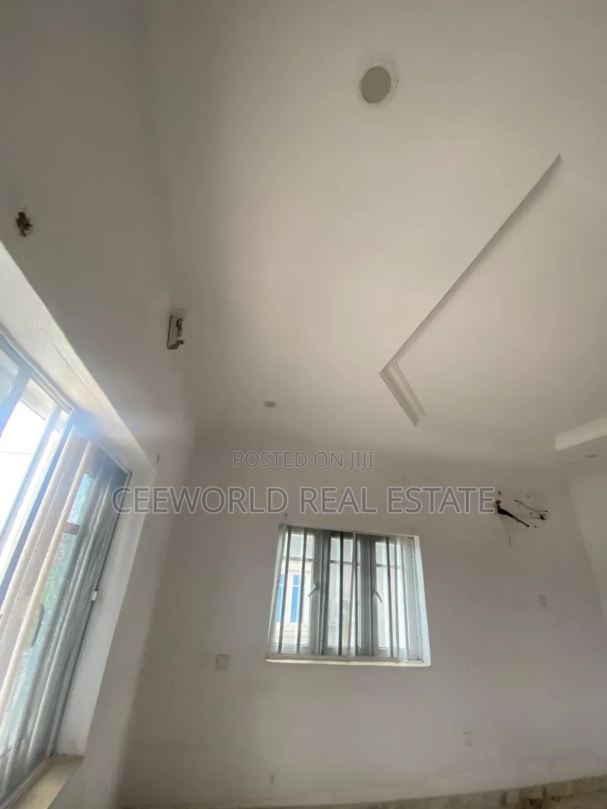 5bdrm Duplex in Onireke Jericho Gra for rent