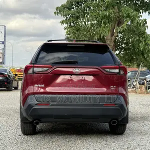 Toyota RAV4 2019 Red