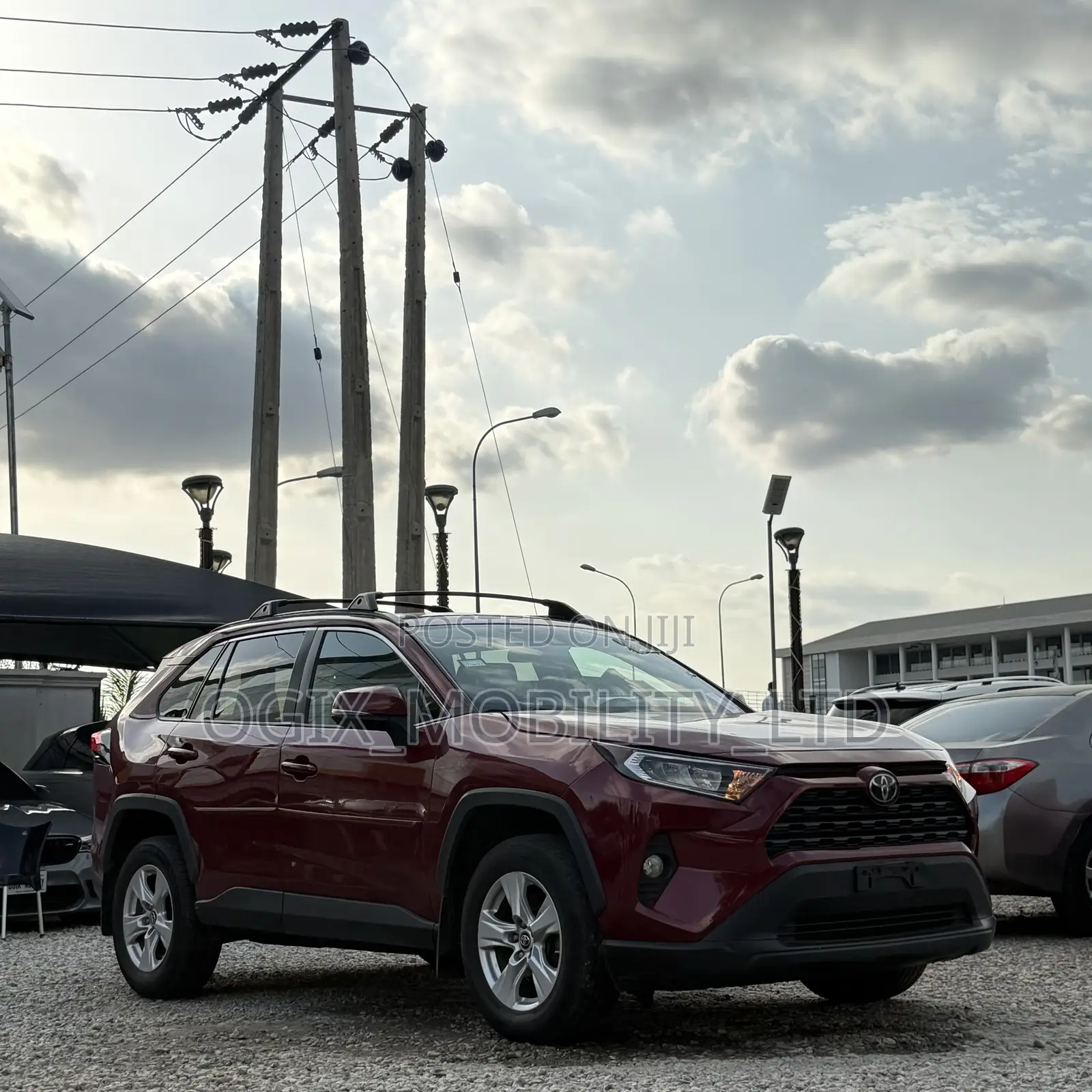 Toyota RAV4 2019 Red