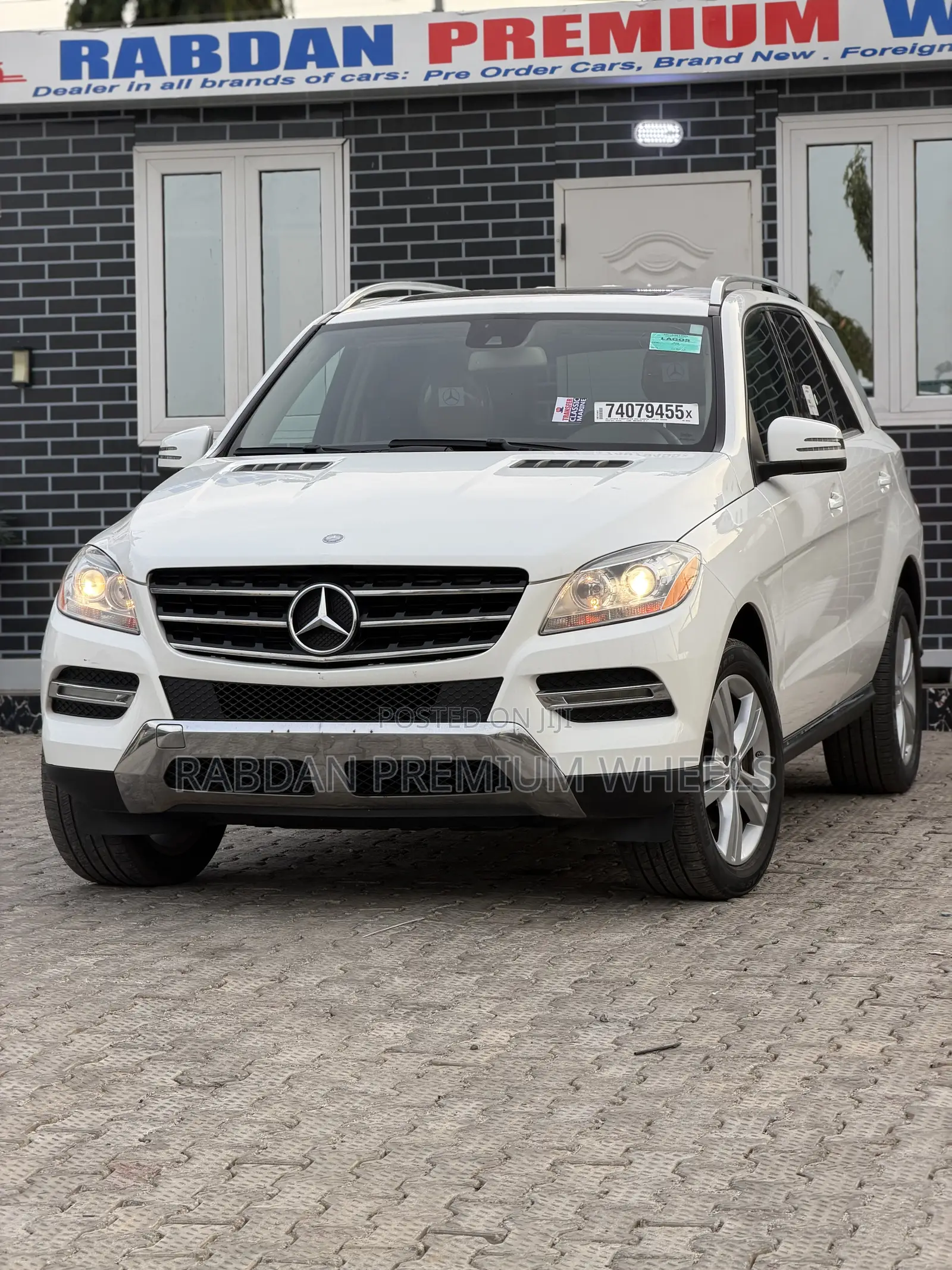 Mercedes-Benz M Class ML350 4MATIC 4dr SUV AWD (3.5L 6cyl 7A) 2015