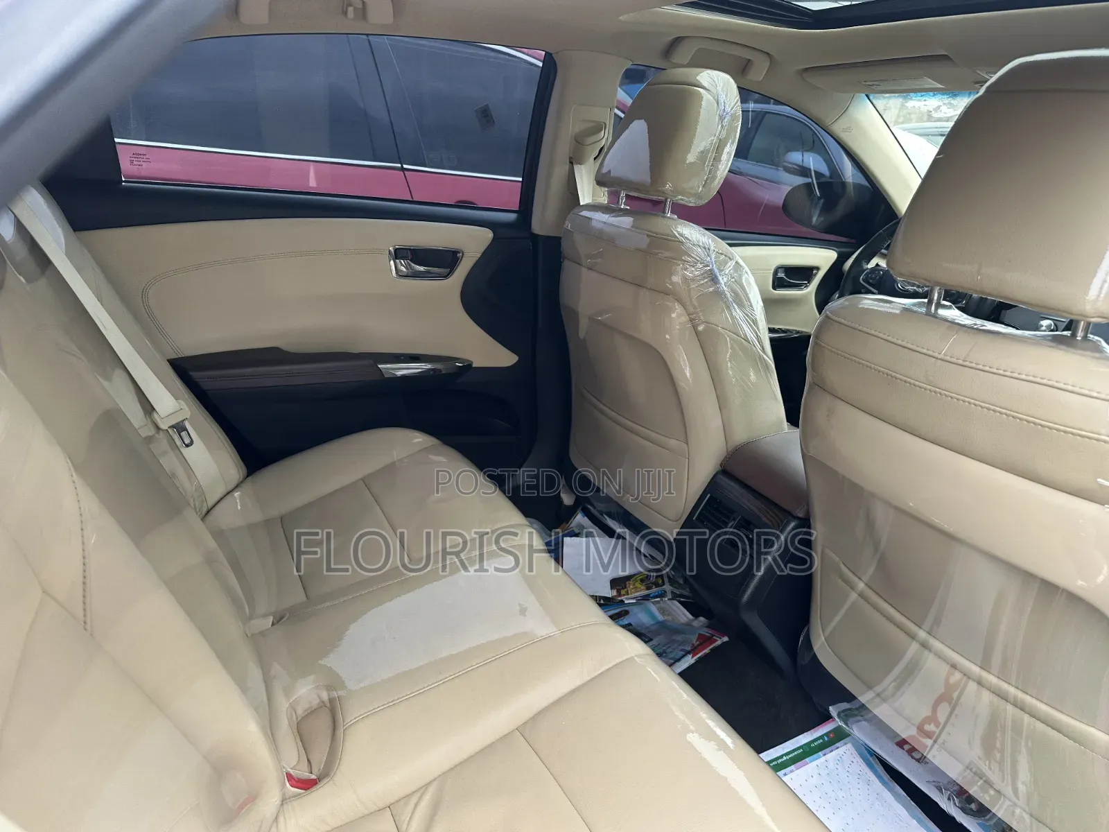 Toyota Avalon XLE Premium Sedan FWD (3.5L 6cyl 6A) 2013 Maroon