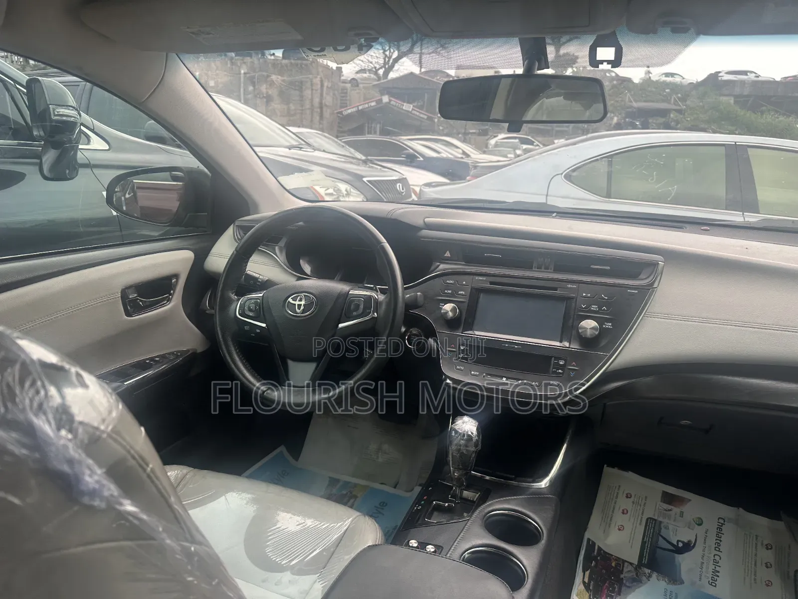 Toyota Avalon XLE Premium FWD Sedan (3.6L 6cyl 6A) 2016 Black