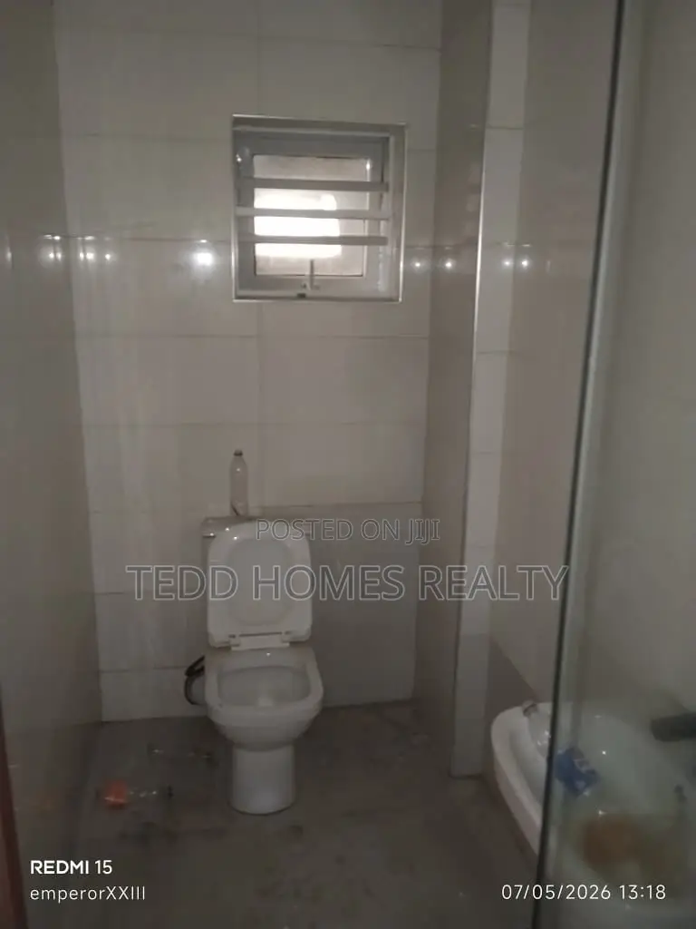 2bdrm Apartment in Lekki for rent