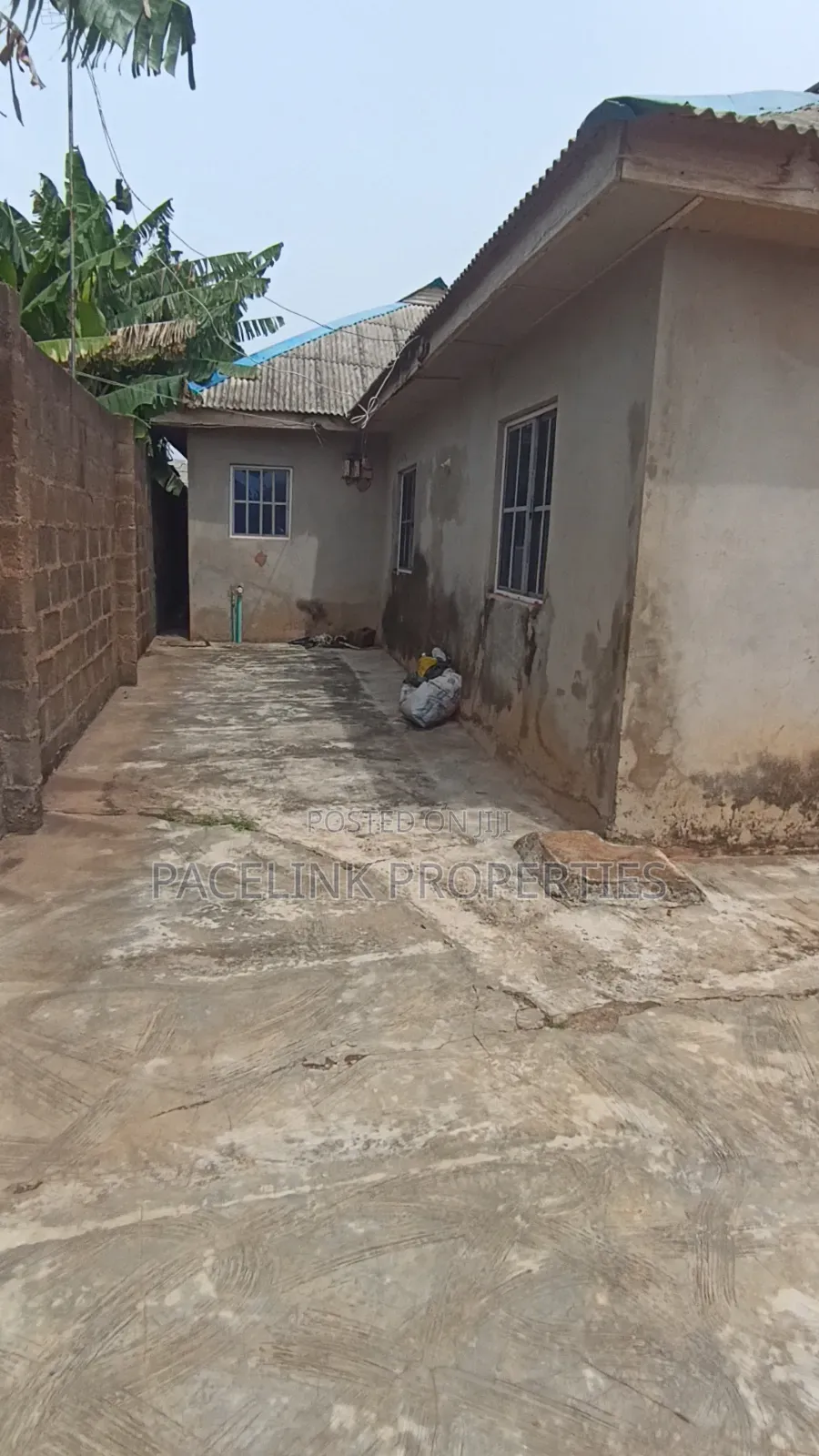 Mini Flat in Ayobo for rent