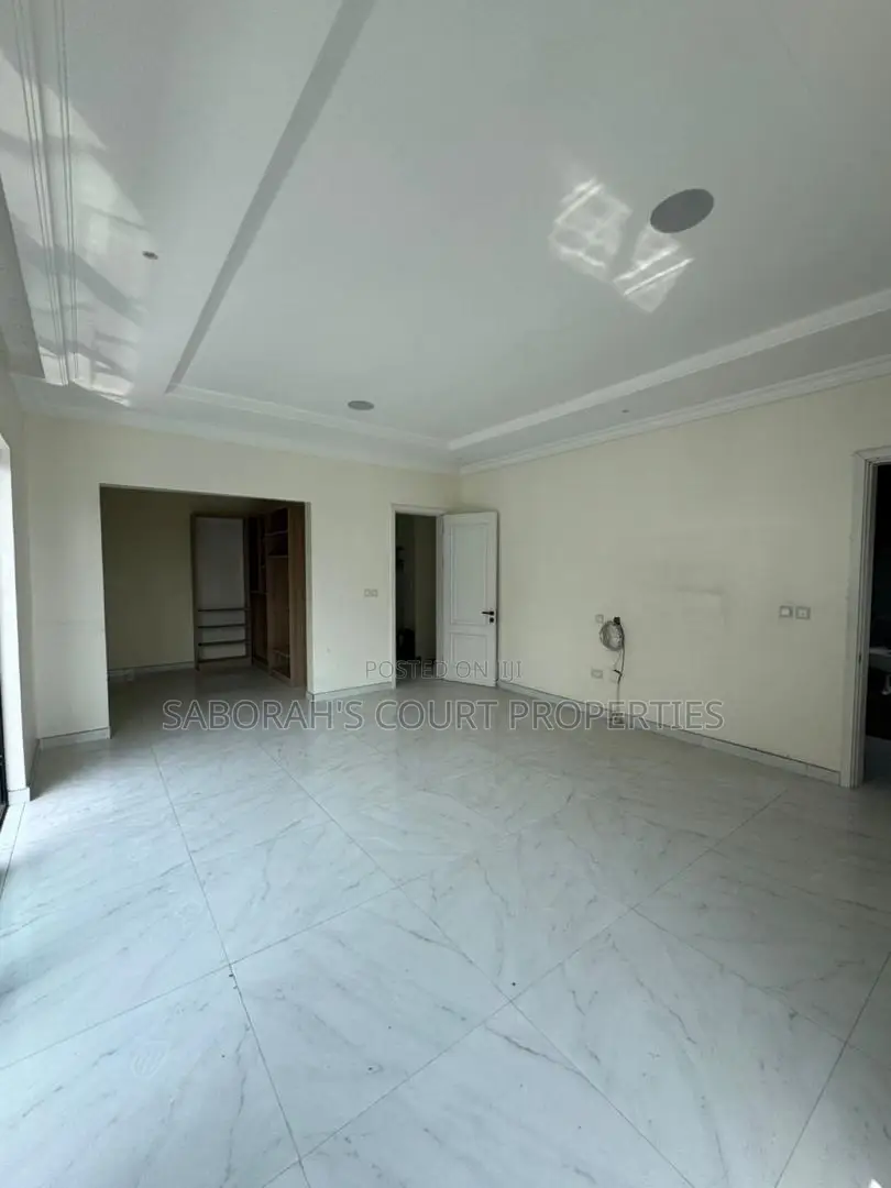 5bdrm Mansion in Banana Island for rent