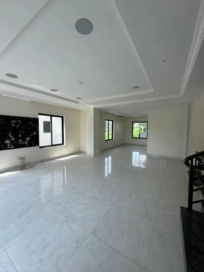 5bdrm Mansion in Banana Island for rent