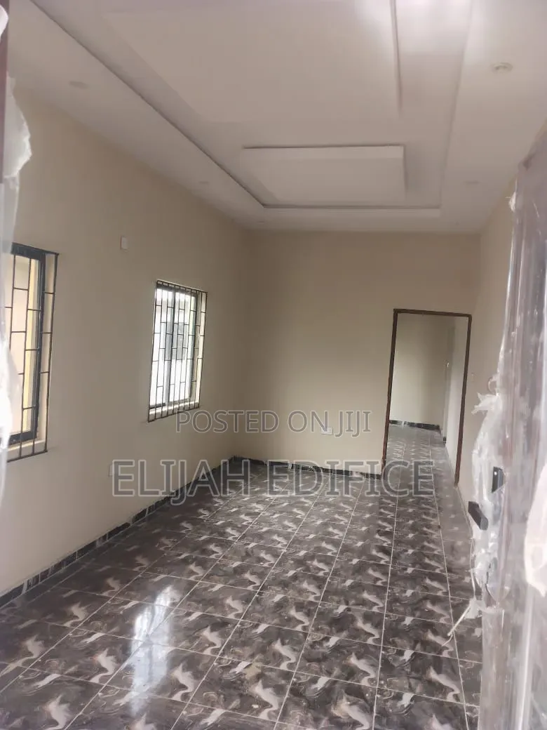 Furnished 3bdrm Block of Flats in Ibikunle, Mile 12 for rent
