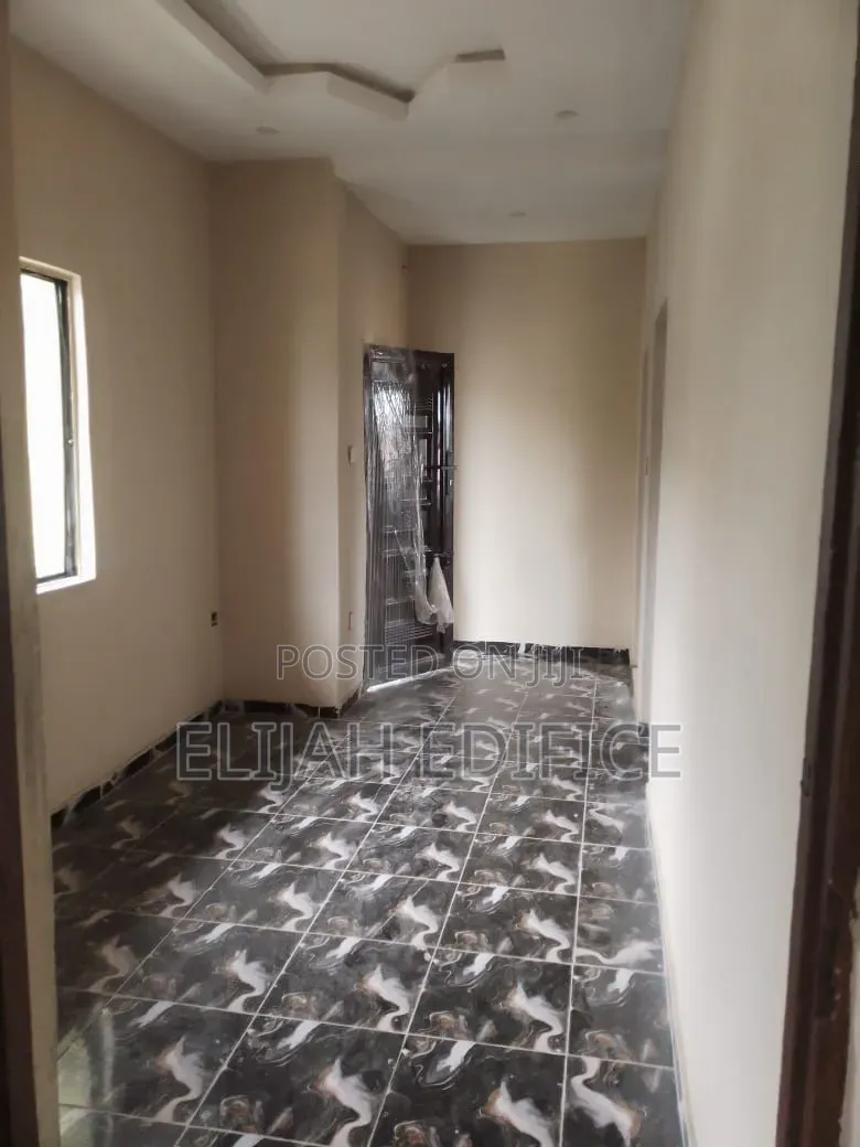 Furnished Mini Flat in Ibikunle, Mile 12 for rent