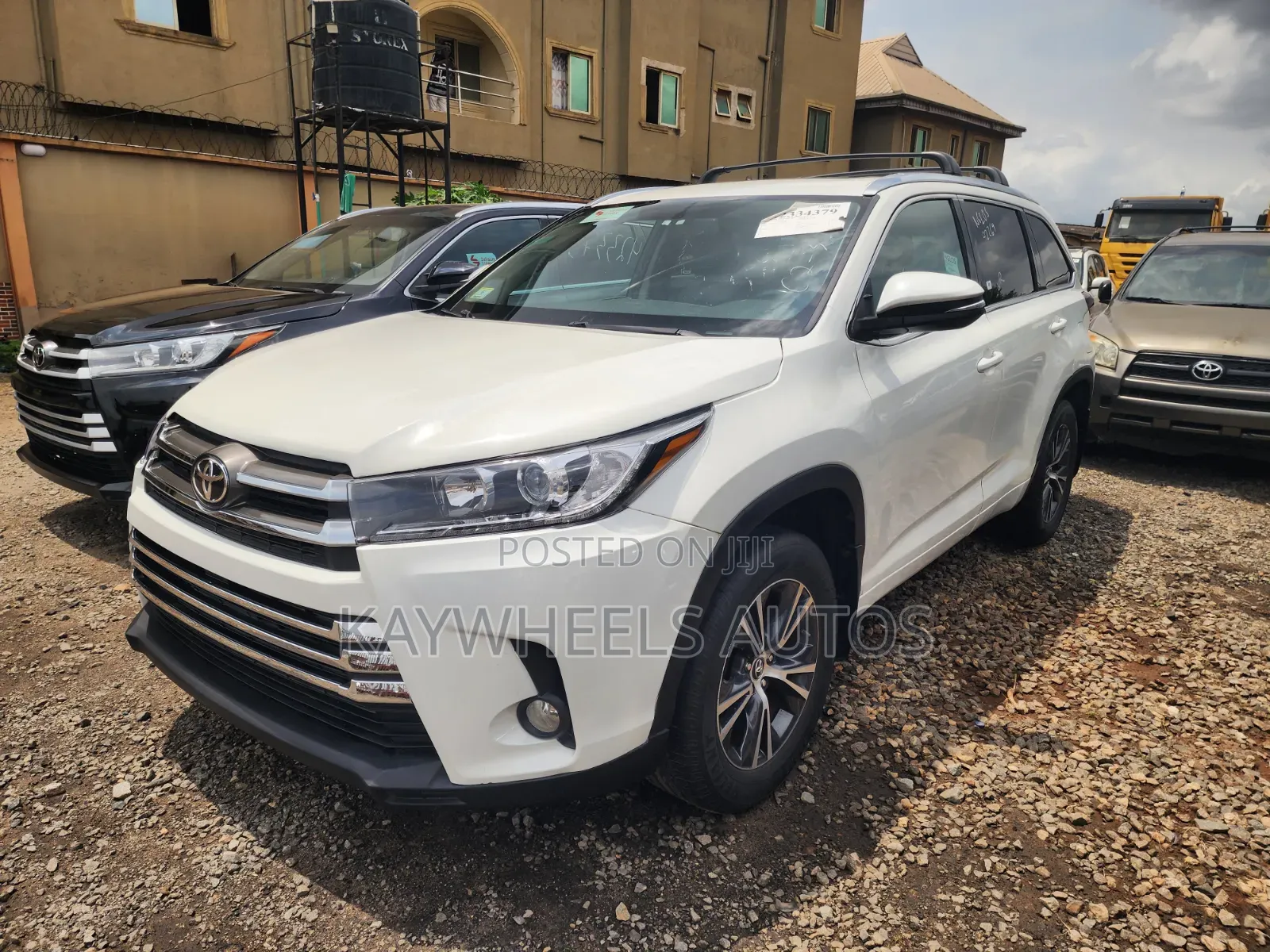 Toyota Highlander XLE V6 4x2 (3.5L 6cyl 6A) 2016 White
