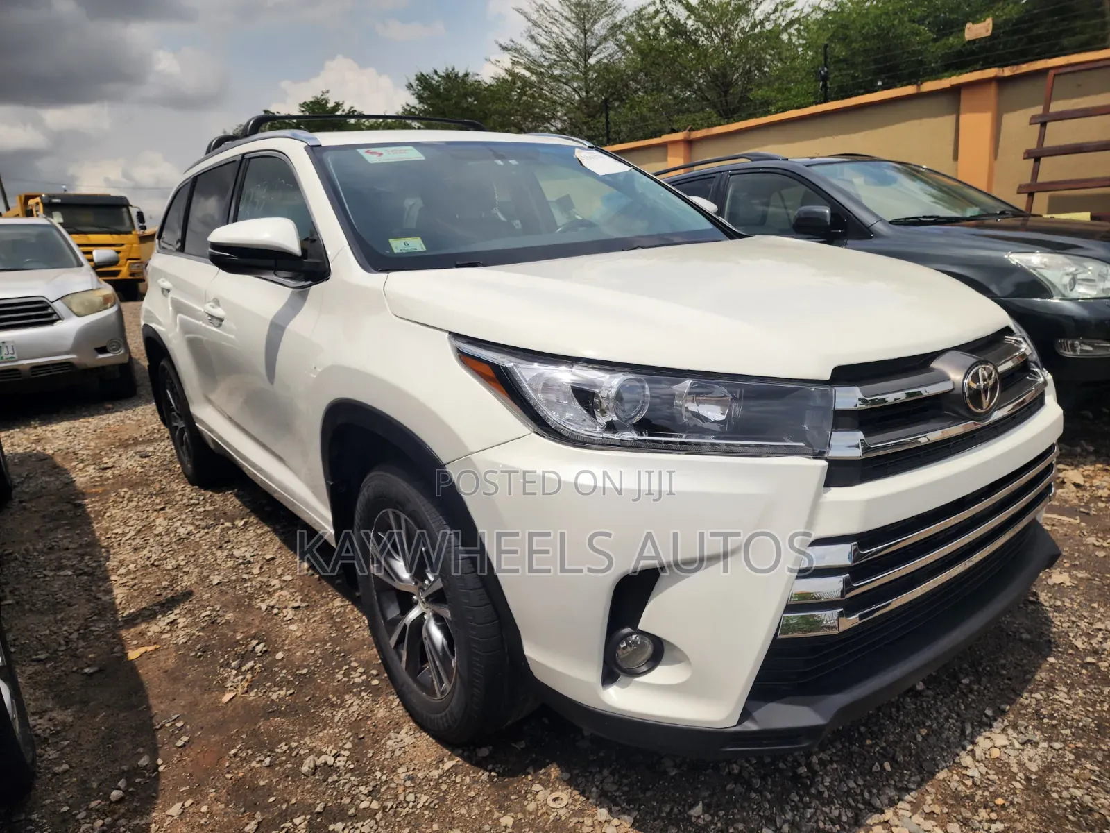 Toyota Highlander XLE V6 4x2 (3.5L 6cyl 6A) 2016 White