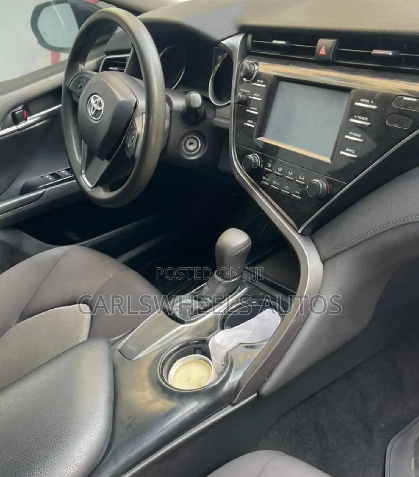 Toyota Camry SE (2.5L 4cyl 8A) 2019 Black