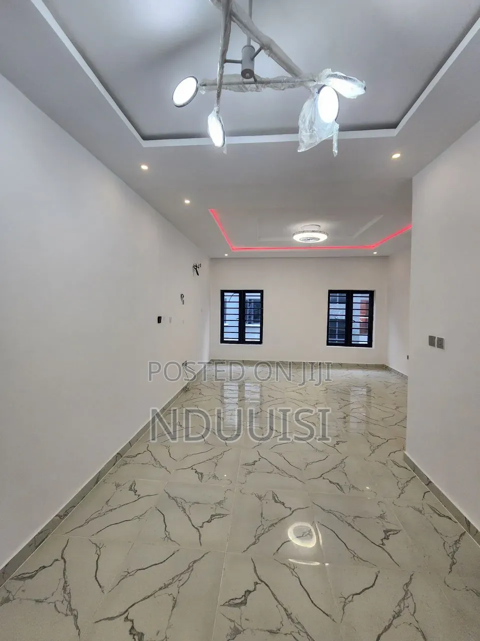 4bdrm Townhouse / Terrace in Off Palace Road, Victoria Island Extension