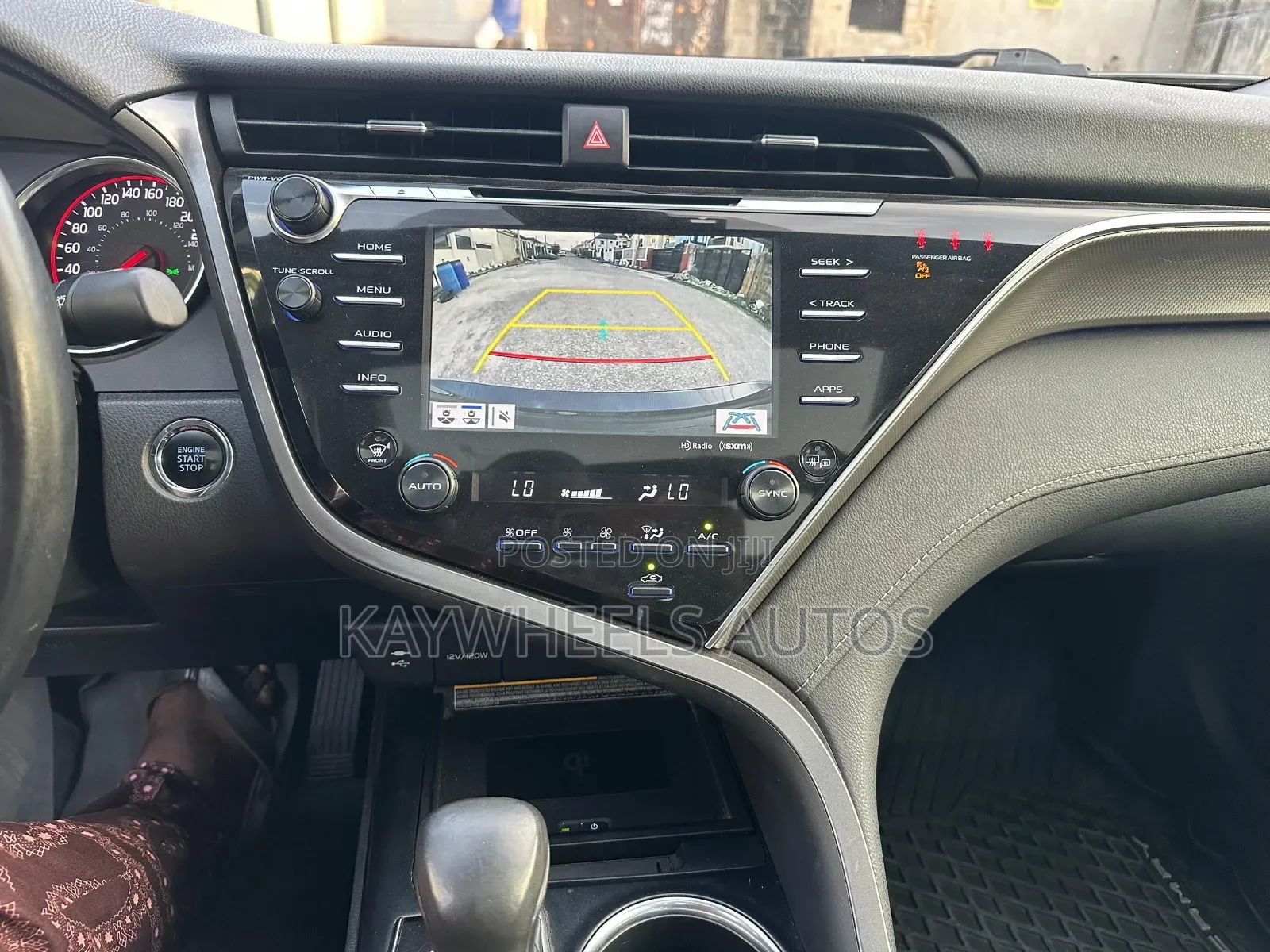 Toyota Camry XSE FWD (2.5L 4cyl 8AM) 2018 Black