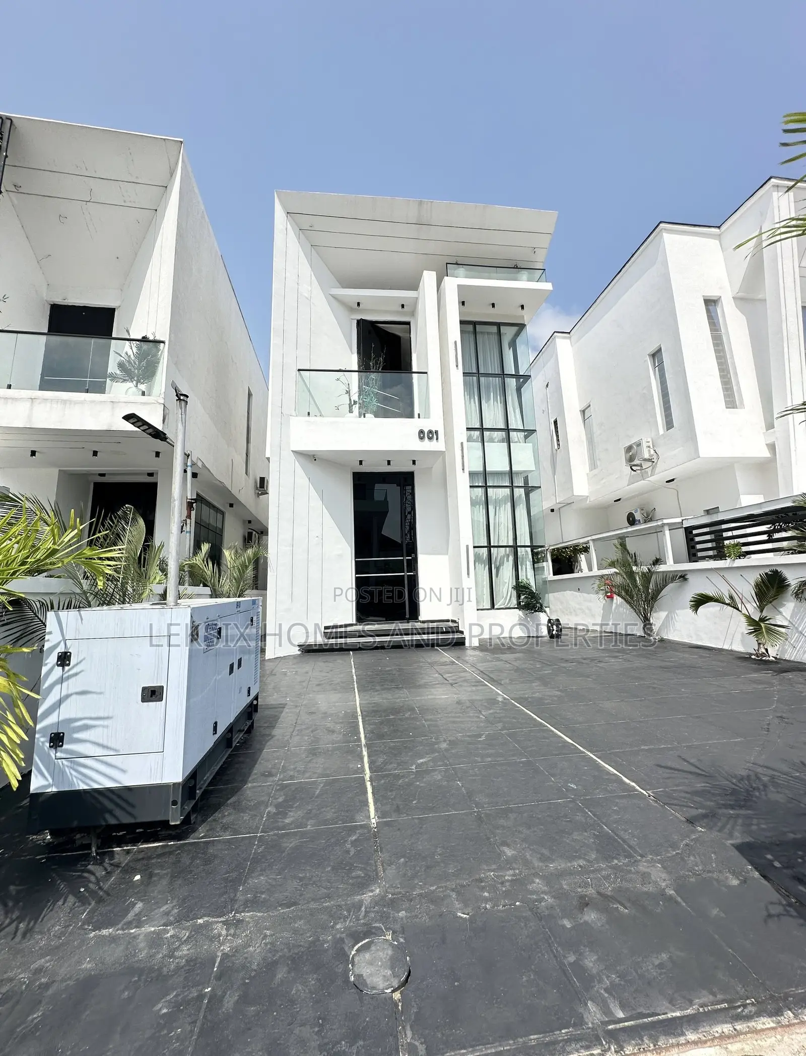 5bdrm Duplex in A Well Secured, Chevron for sale