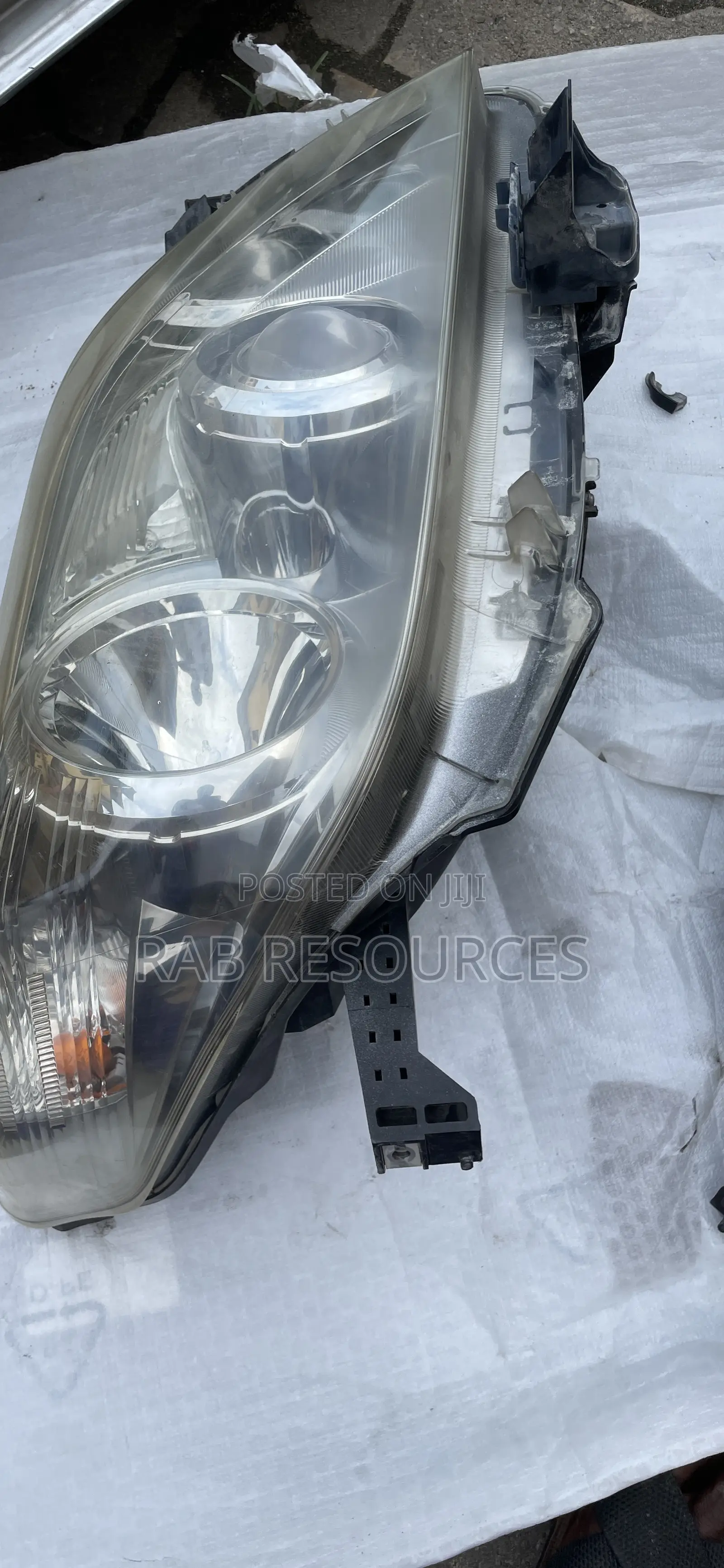 Landcruiser Prado Frontlight Headlamp Left and Right