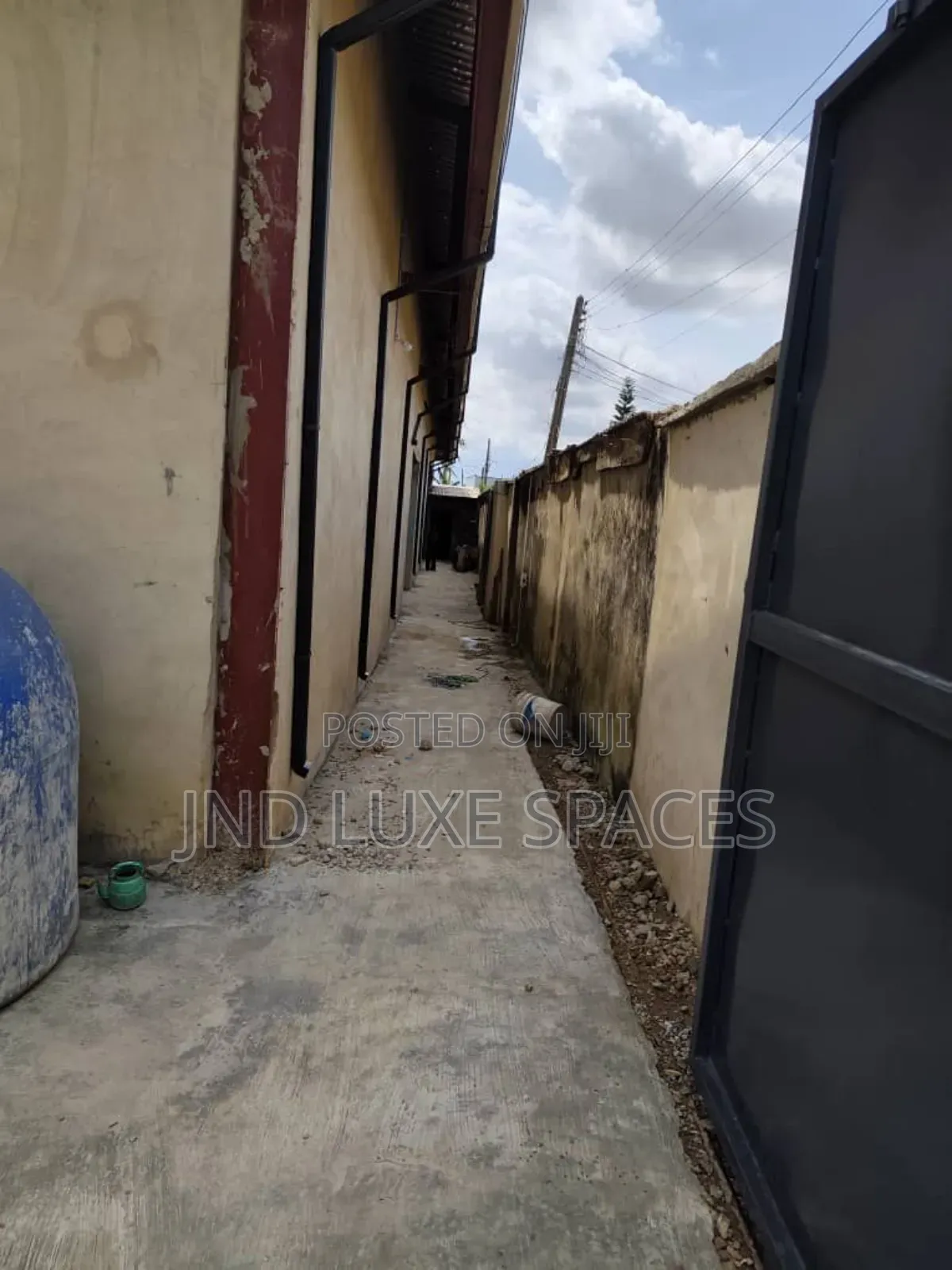 A Brand New Warehouse Measuring 9500sqm for Lease