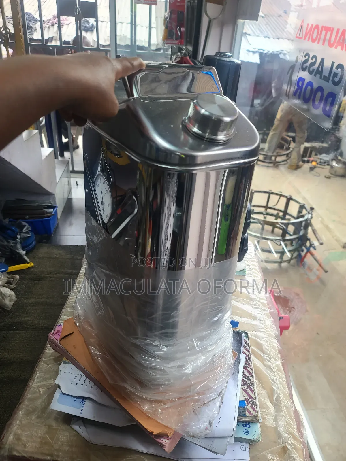 Stainless Metal Can