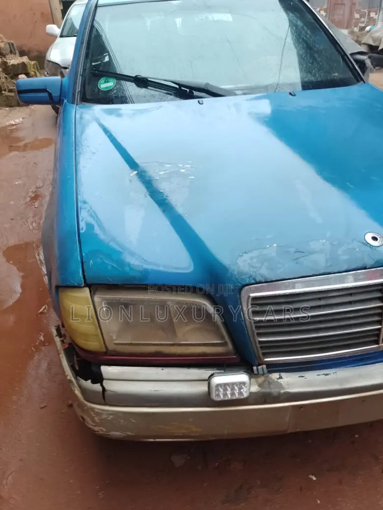 Mercedes-Benz C-Class 2001 Blue