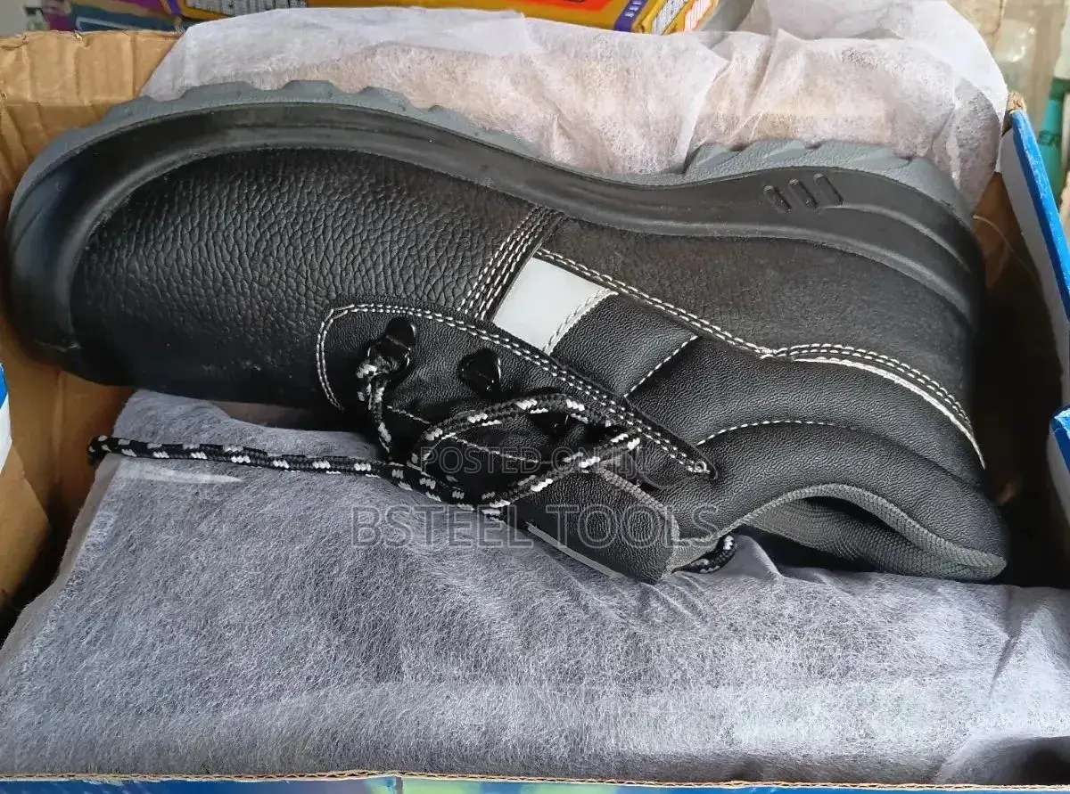 Standard Safety Boot – Strong & Durable Work Boot