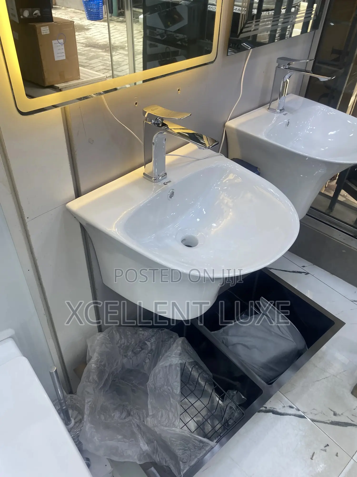 Wall Hang Wash Hand Basin Portable Size