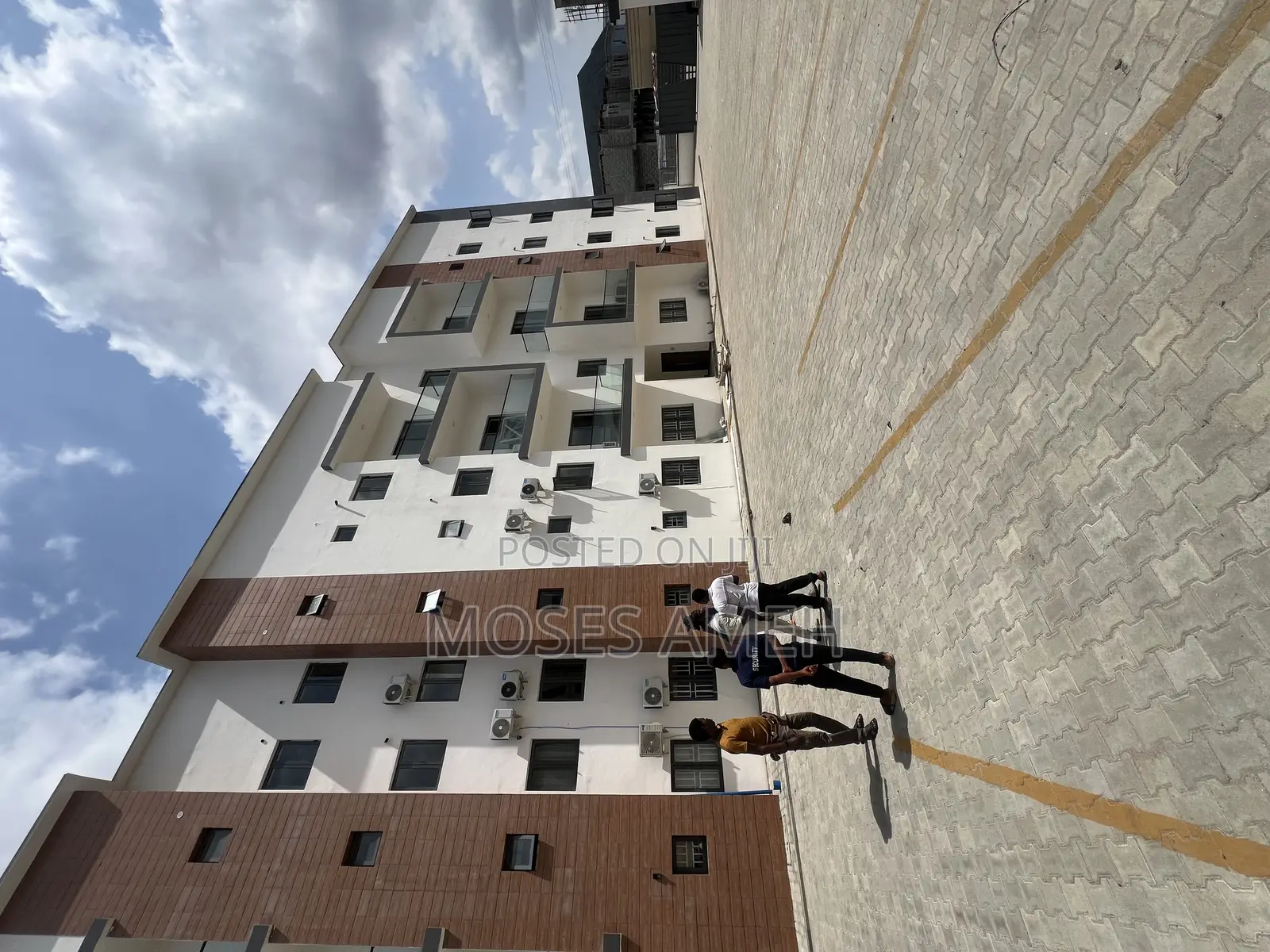 1bdrm Block of Flats in Jahi for rent