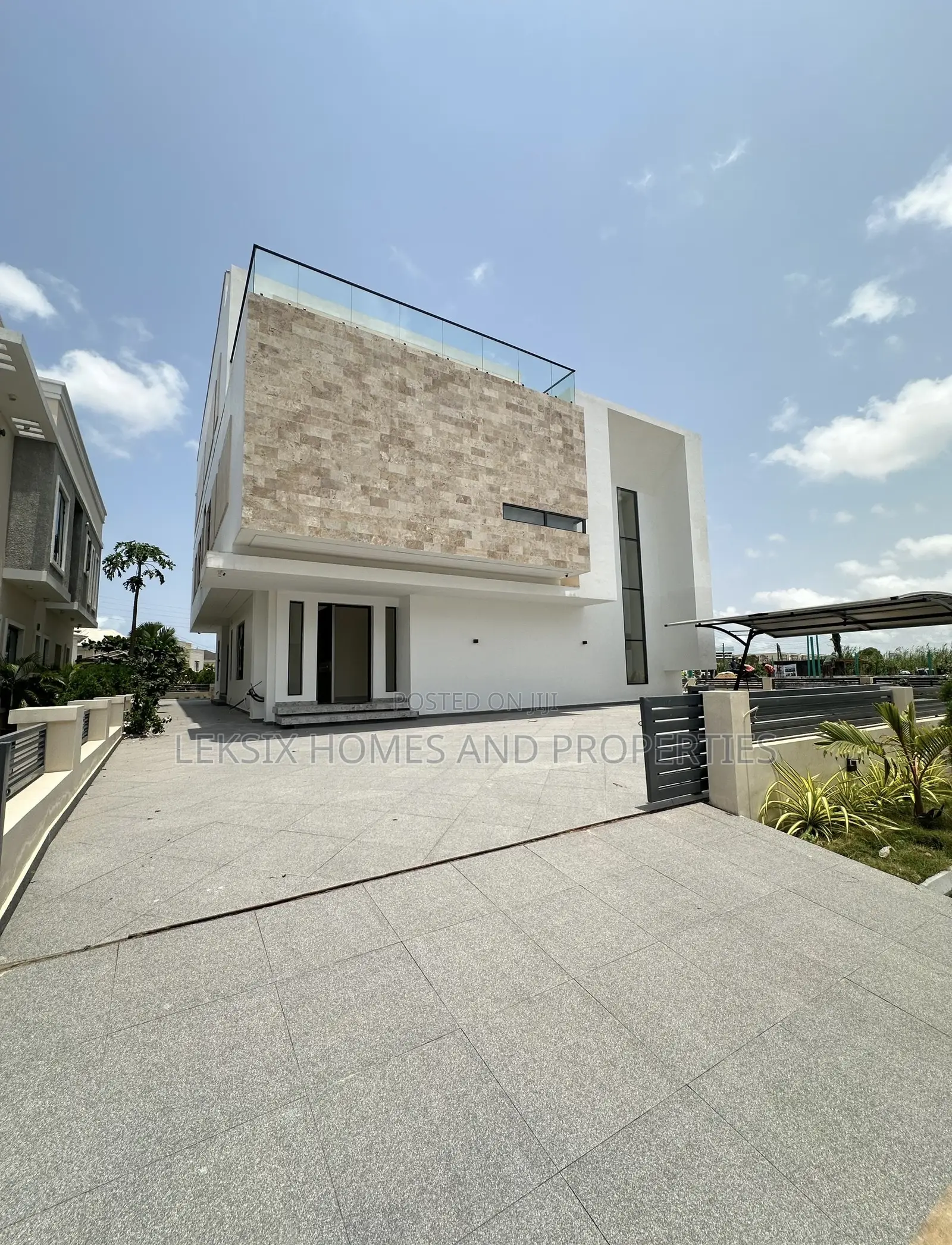 5bdrm Duplex in A Well Secured, Chevron for sale