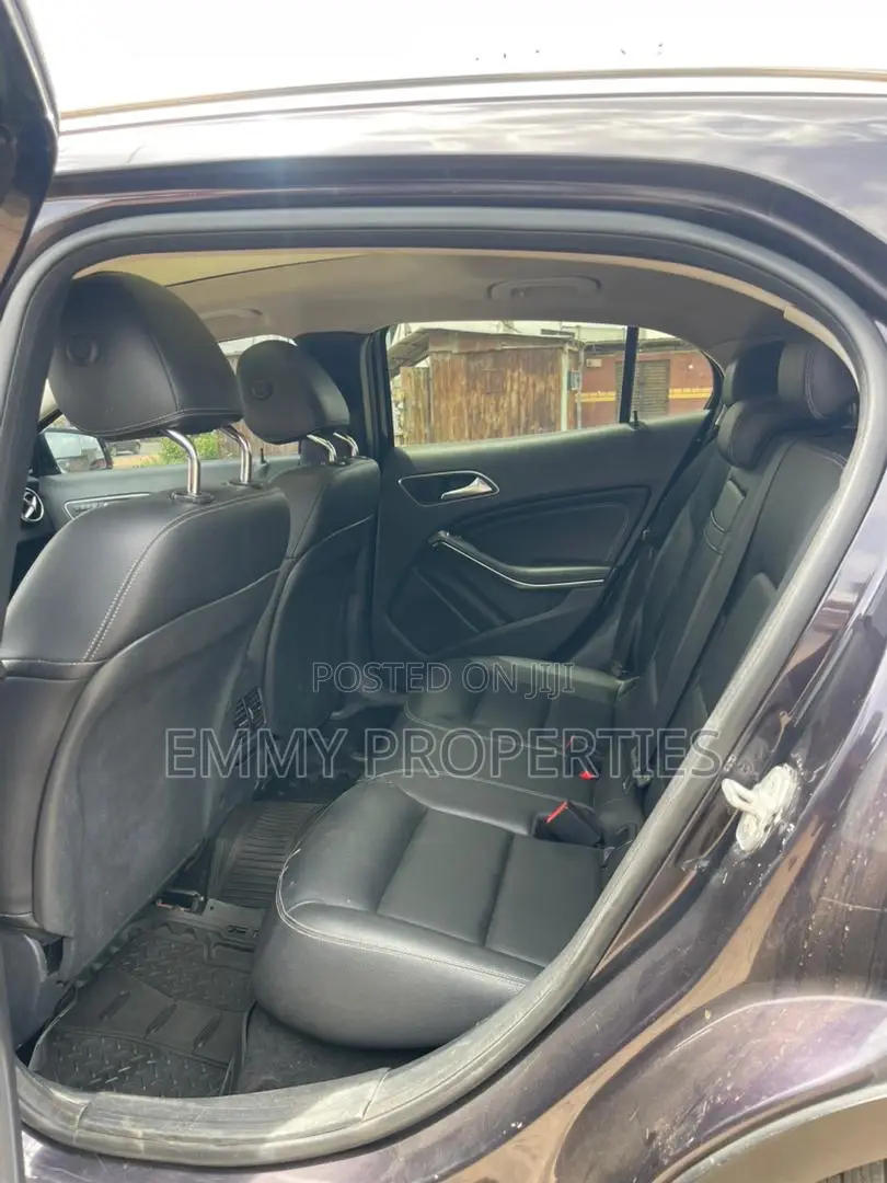 Mercedes-Benz GLA 250 2016 Black