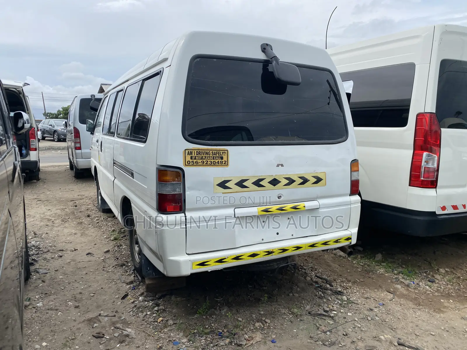 Mitsubishi L300 2013 White