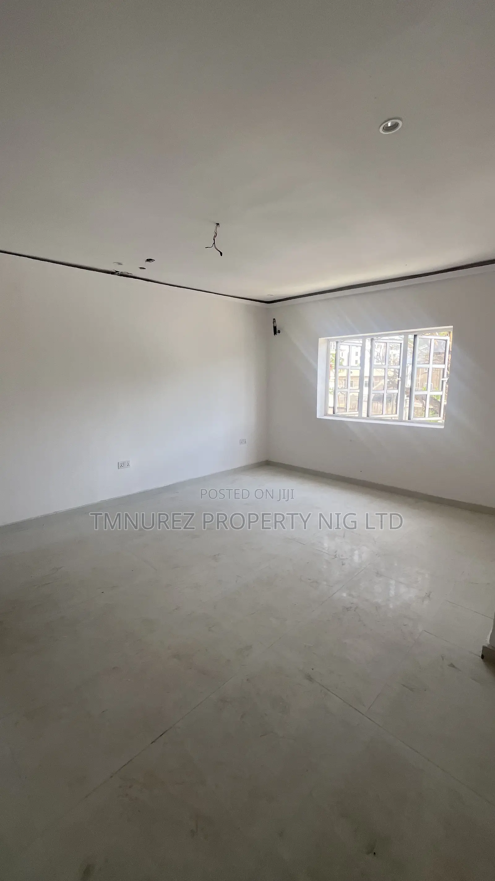 1bdrm Apartment in Oniru Road, Ligali Ayorinde for rent