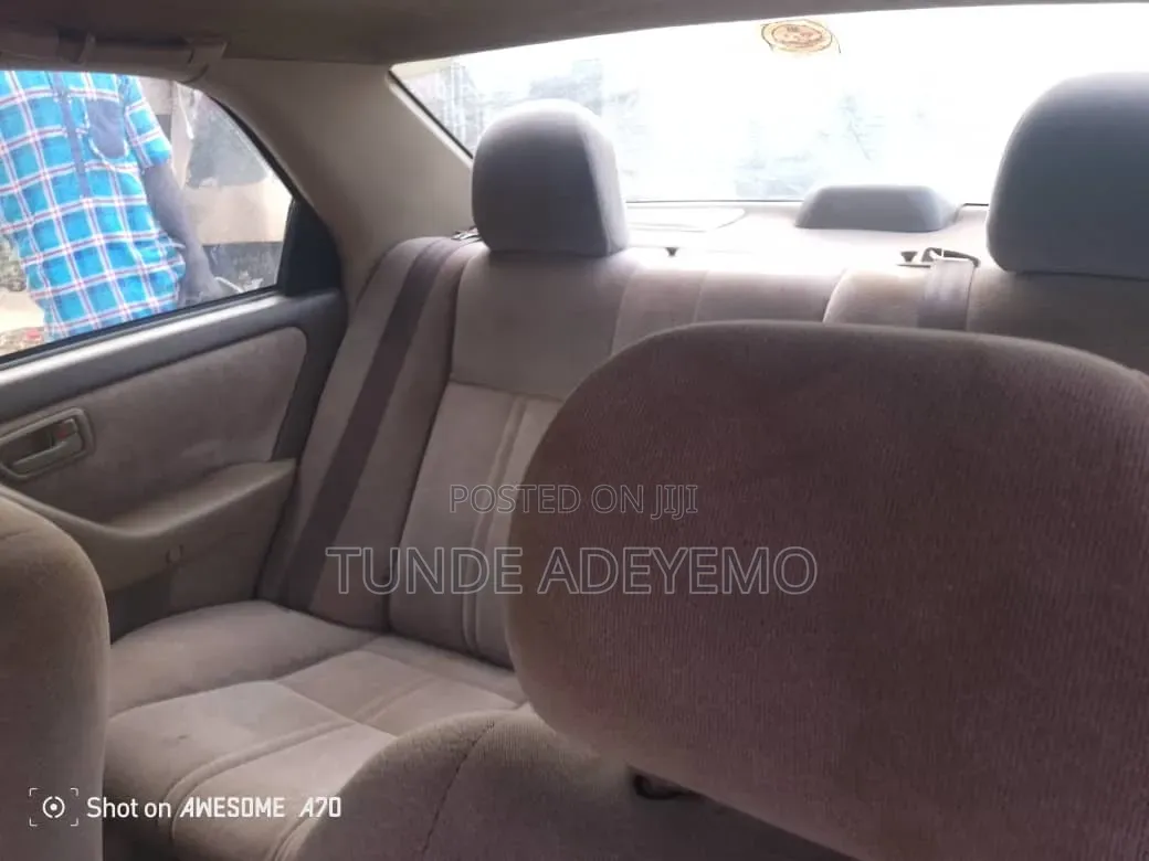 Toyota Camry 2000 Silver
