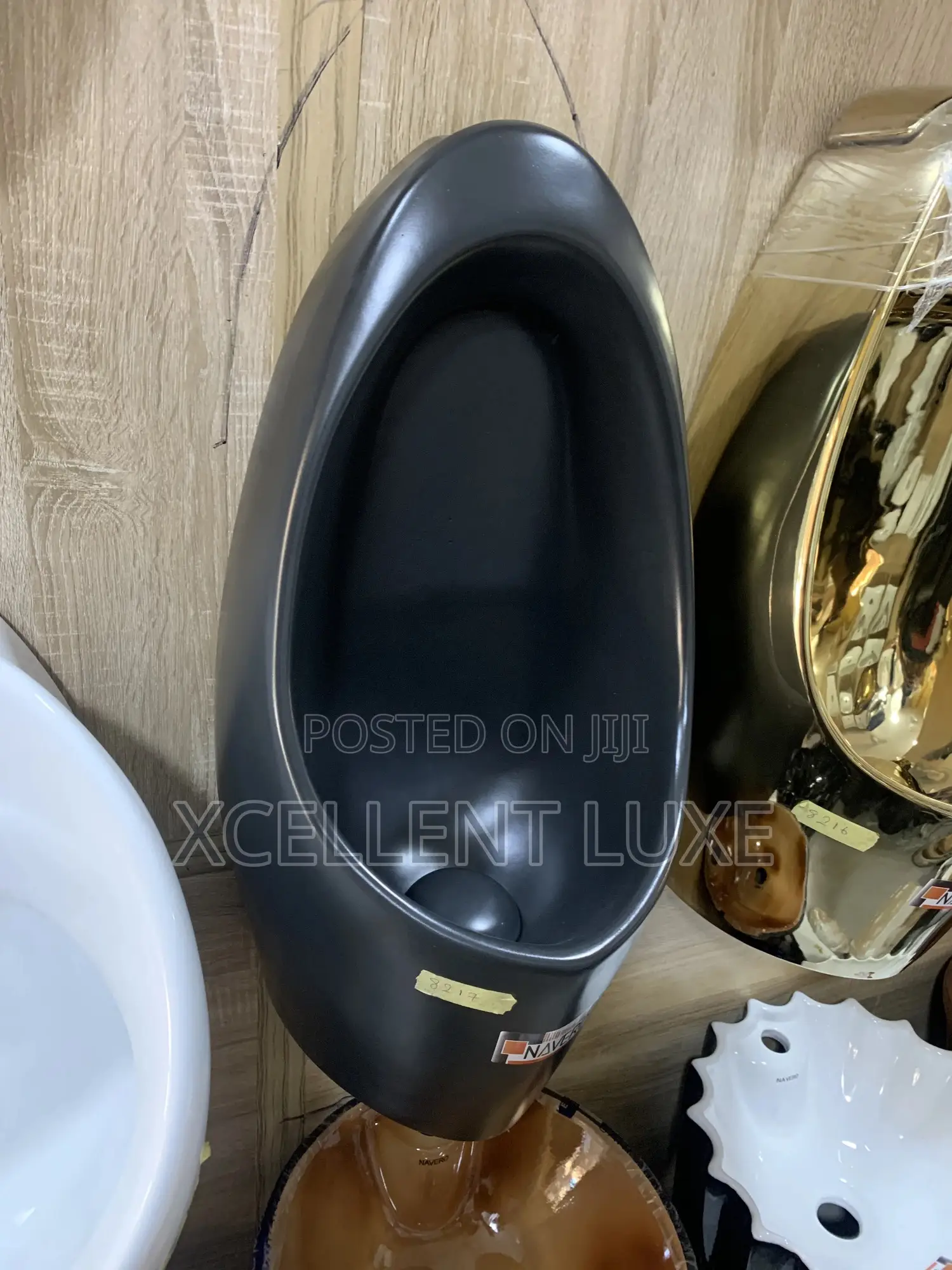 Black Executive Urinal Bowl