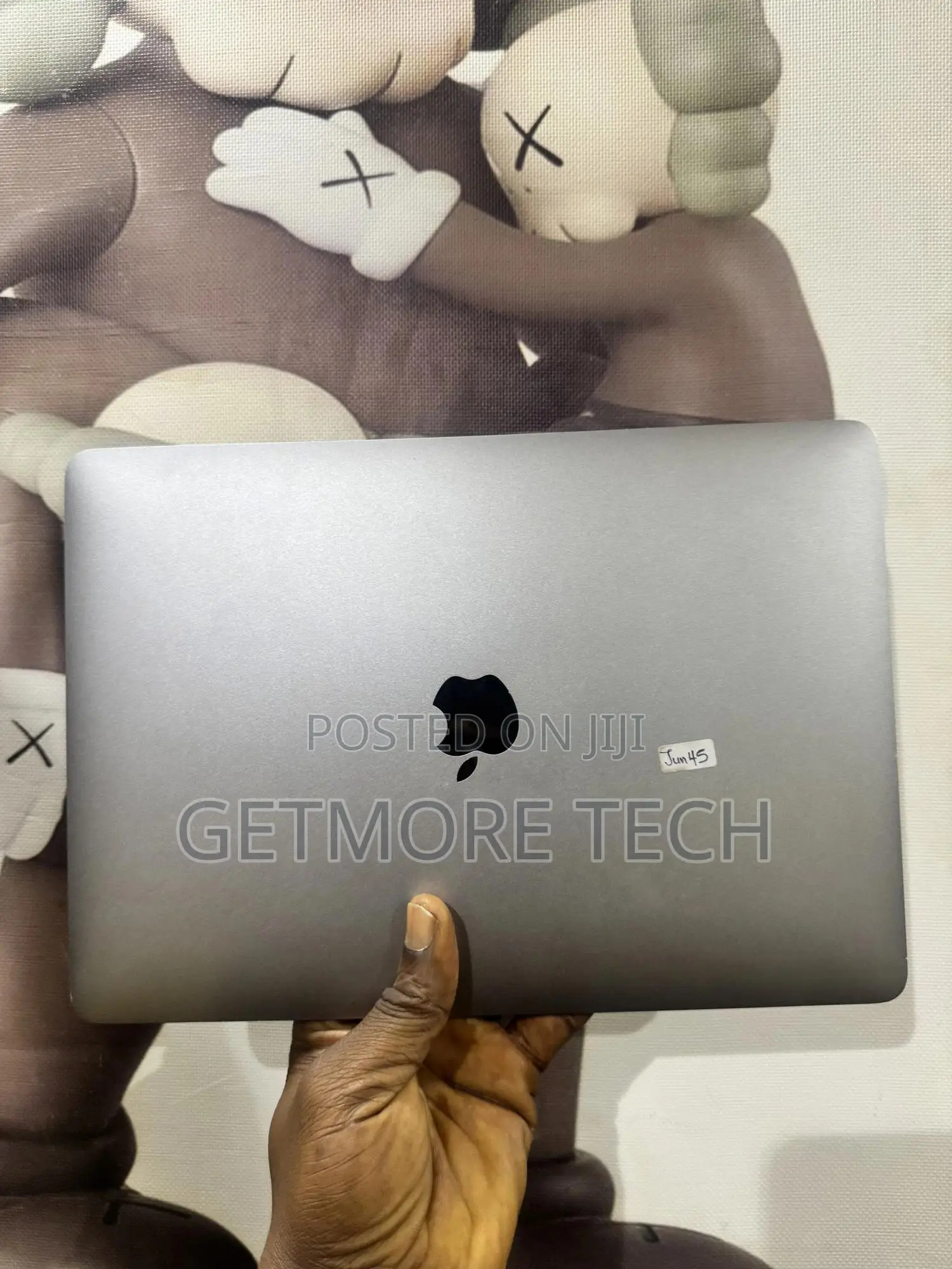 Laptop Apple MacBook Pro 2022 M2 8GB Apple M2 SSD 512GB