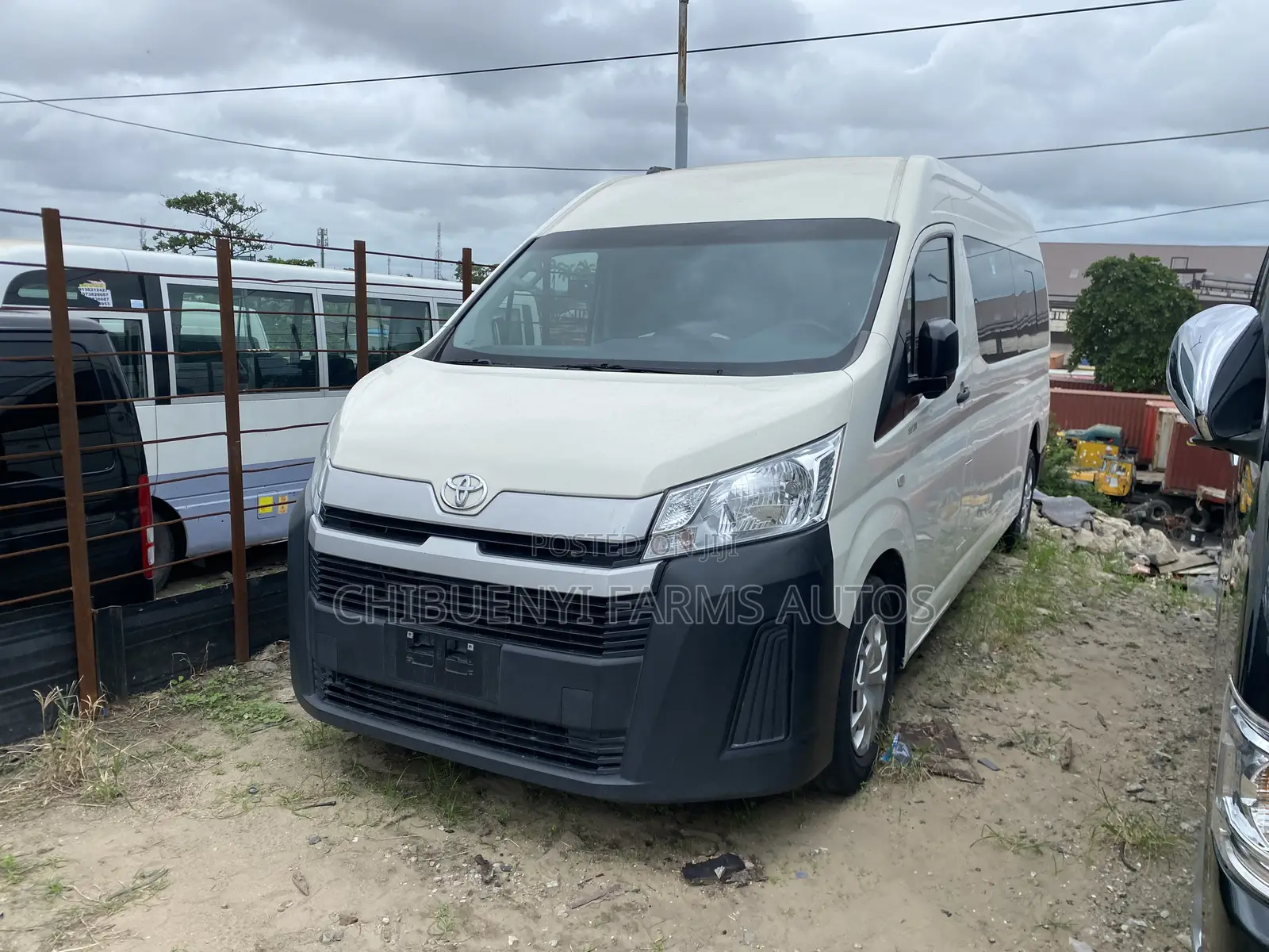 Toyota HiAce 2021 White
