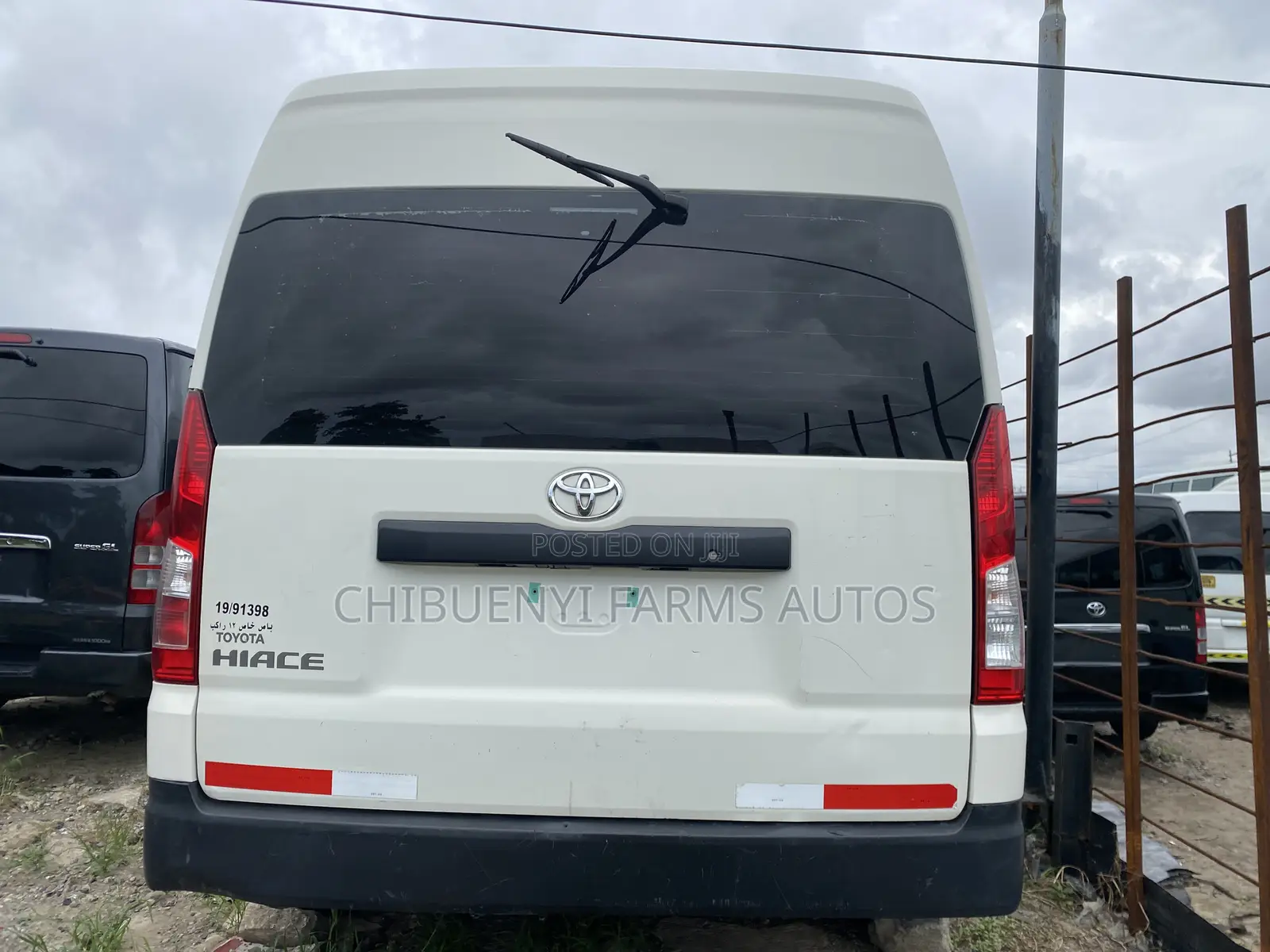 Toyota HiAce 2021 White