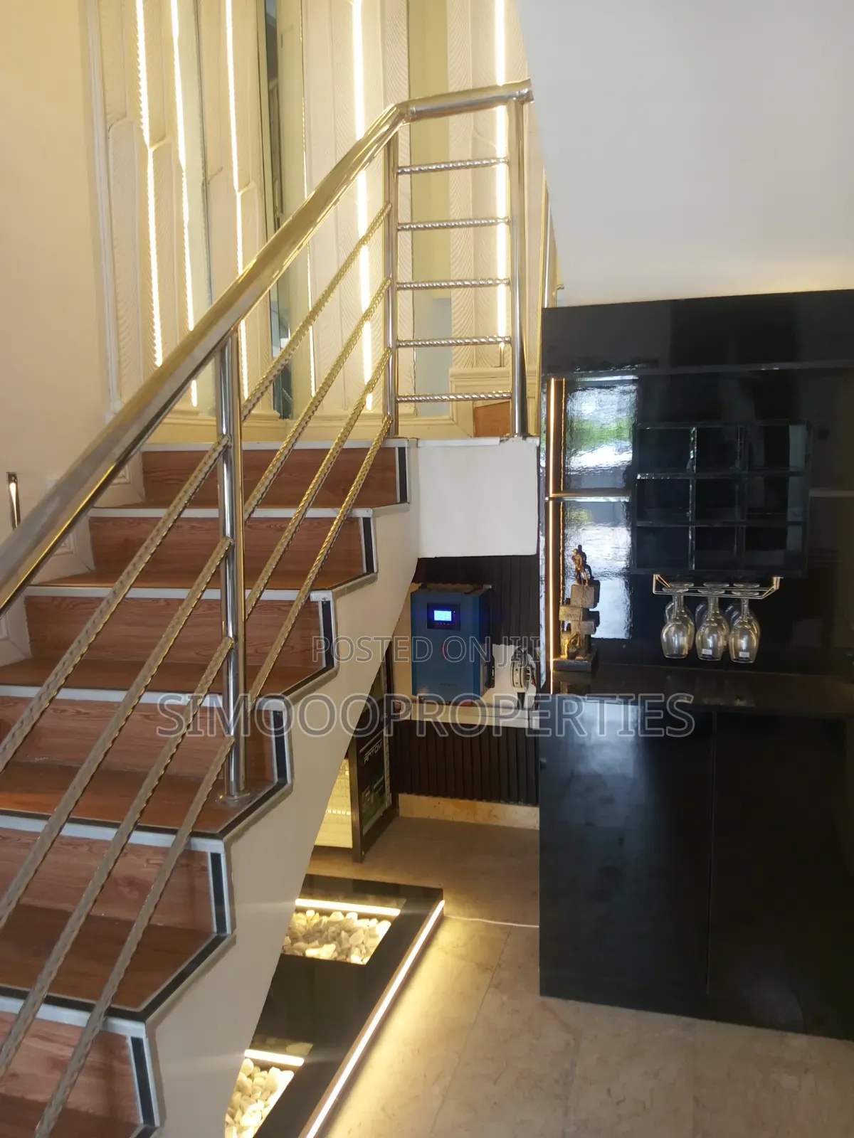Furnished 4bdrm Duplex in Beachwood Estate for rent