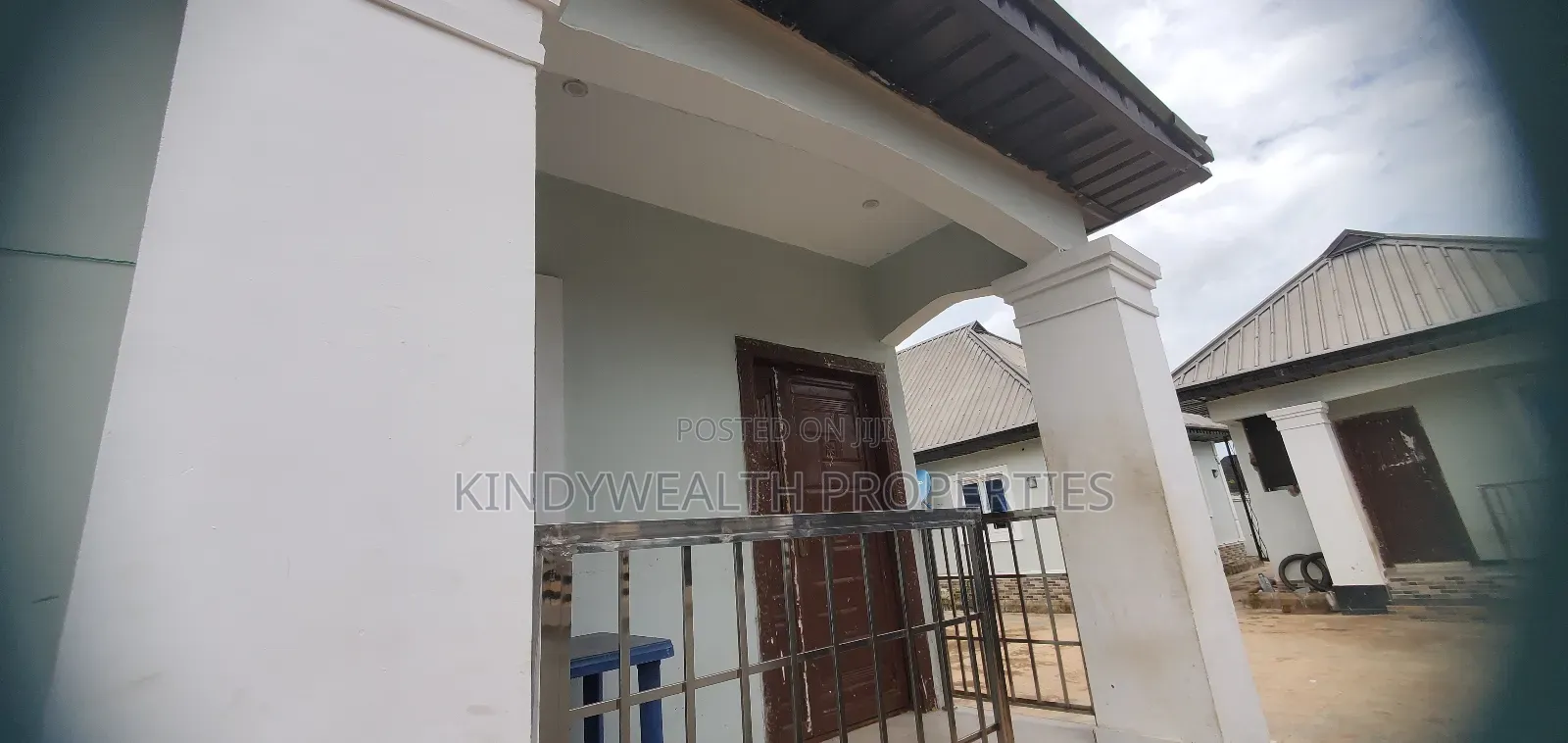 2bdrm Apartment in Obasohan Estate Off, Ikpoba-Okha for sale