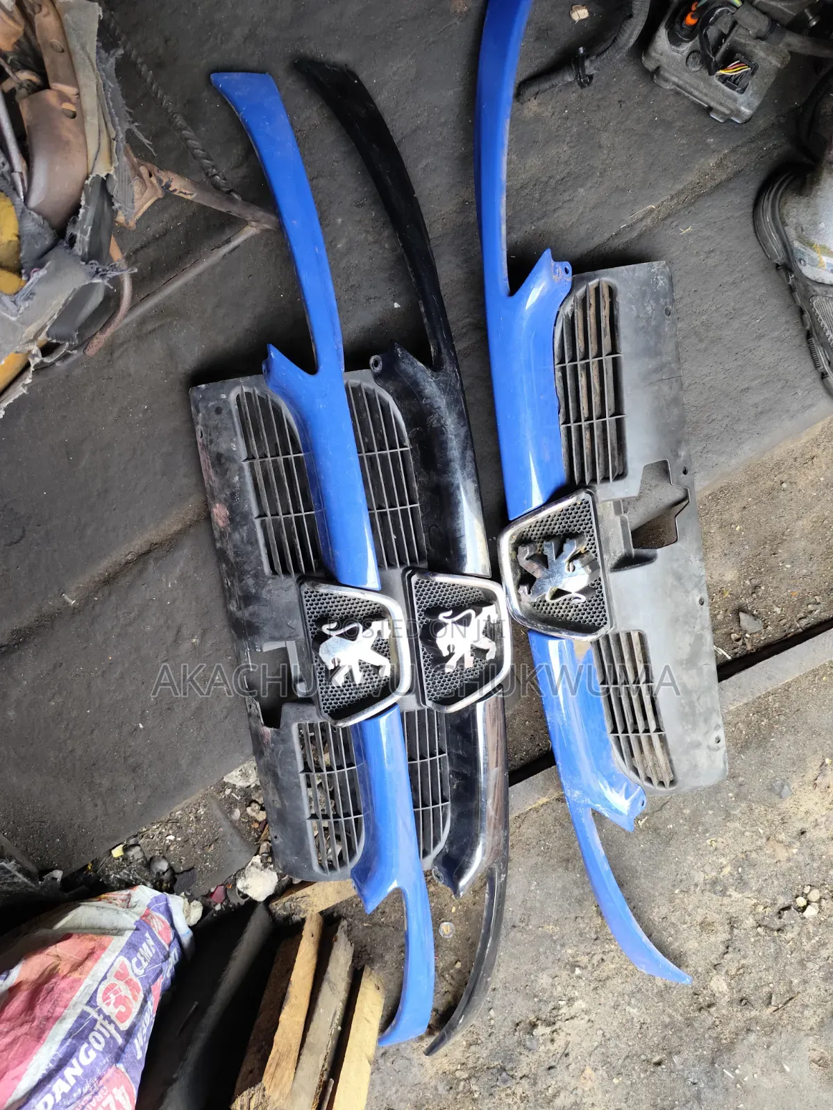 Complete Front Grill Peugeot 206