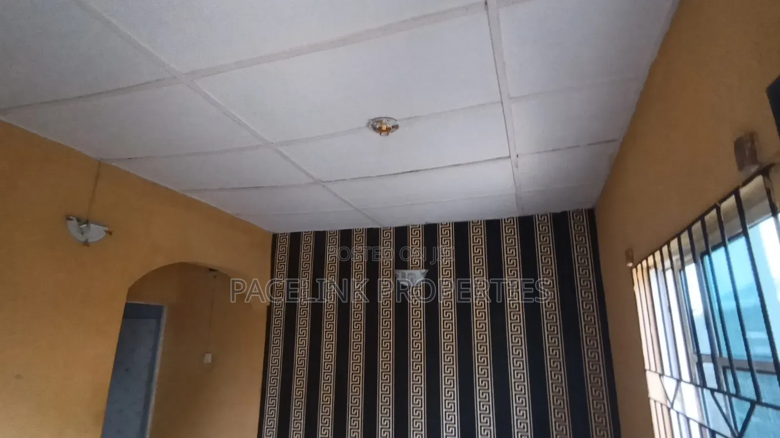 Mini Flat in Ayobo for rent