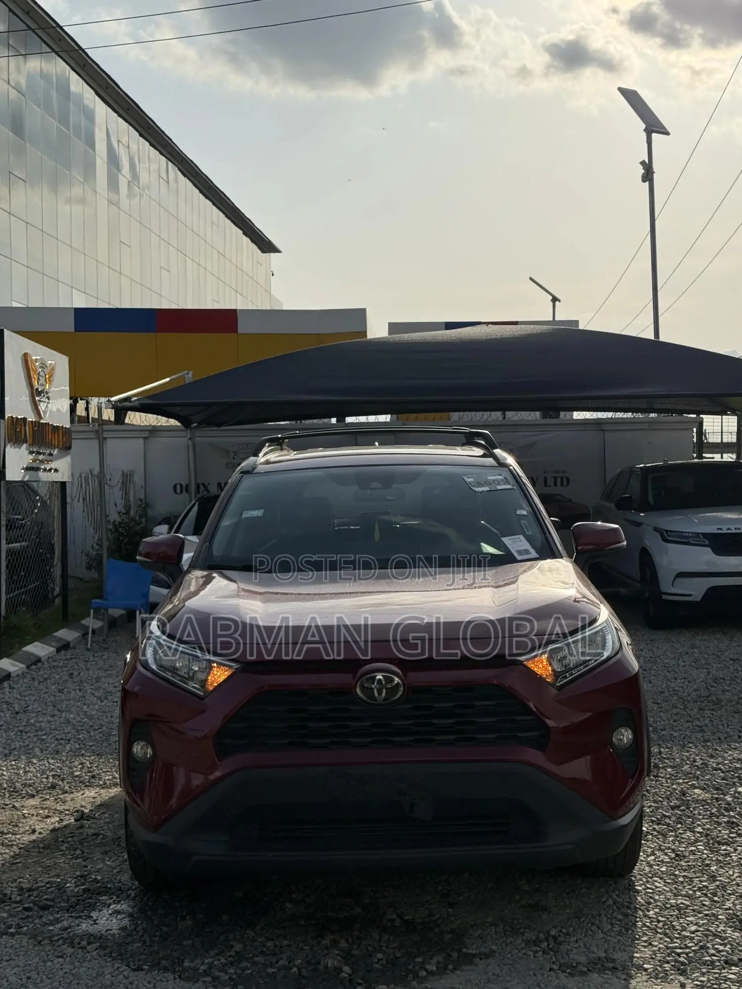 Toyota RAV4 XLE Premium AWD 2020 Red