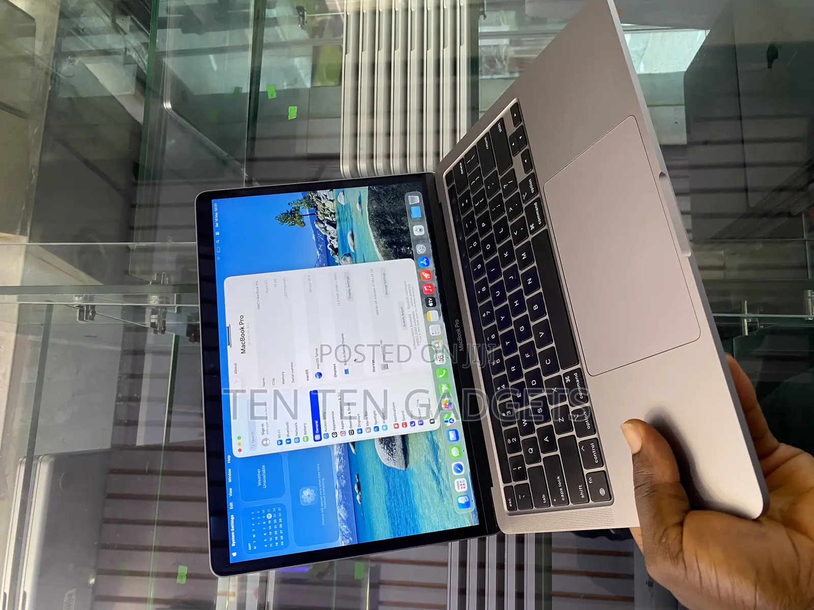 Laptop Apple MacBook Pro 2022 M2 16GB Apple M2 SSD 512GB