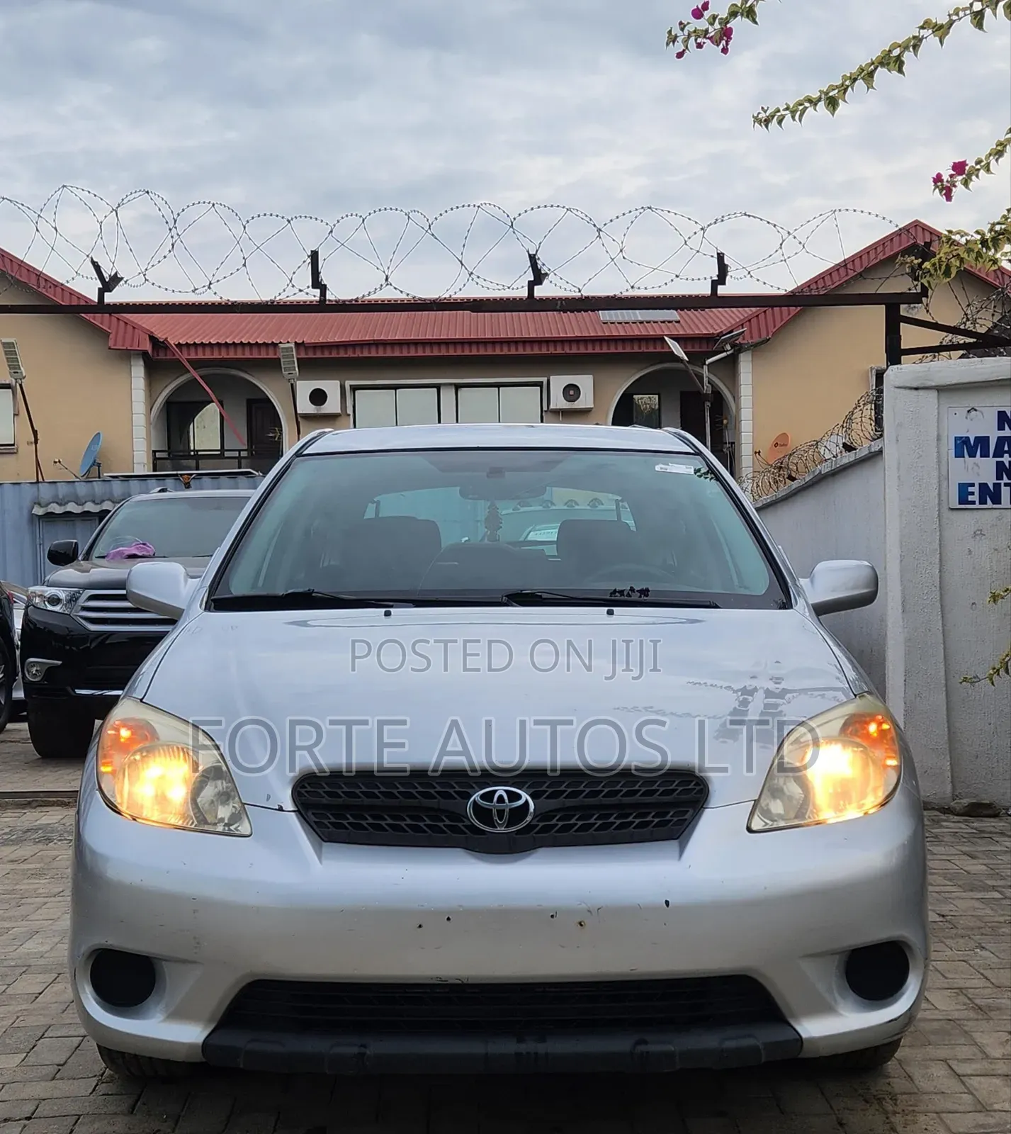 Toyota Matrix XR Hatchback AWD (1.8L 4cyl 4A) 2005 Silver