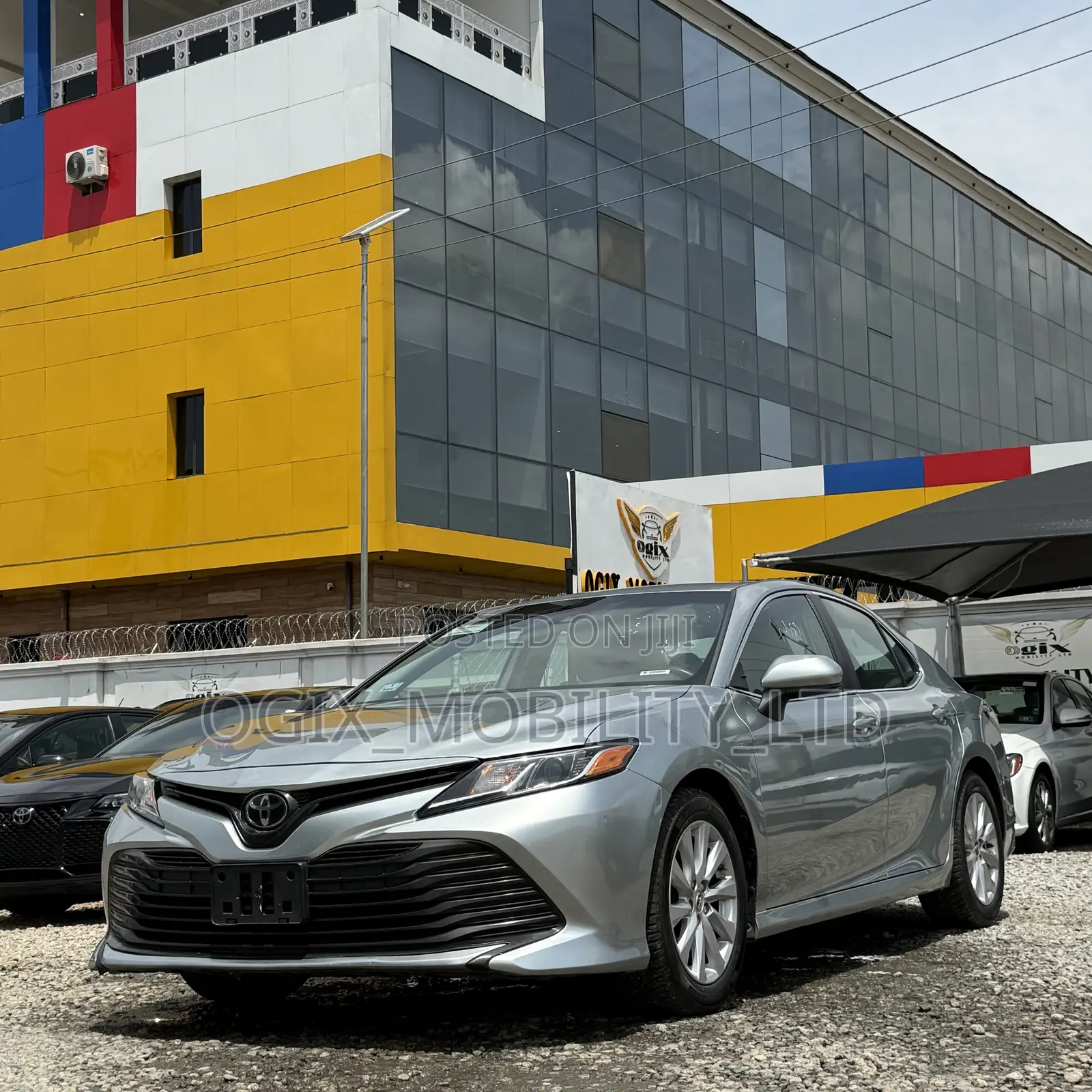 Toyota Camry 2019 Silver
